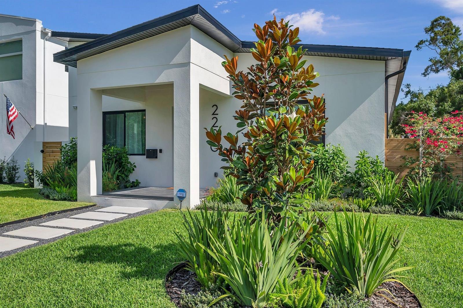 ST PETERSBURG INVESTMENT CO SUB - Residential Lease