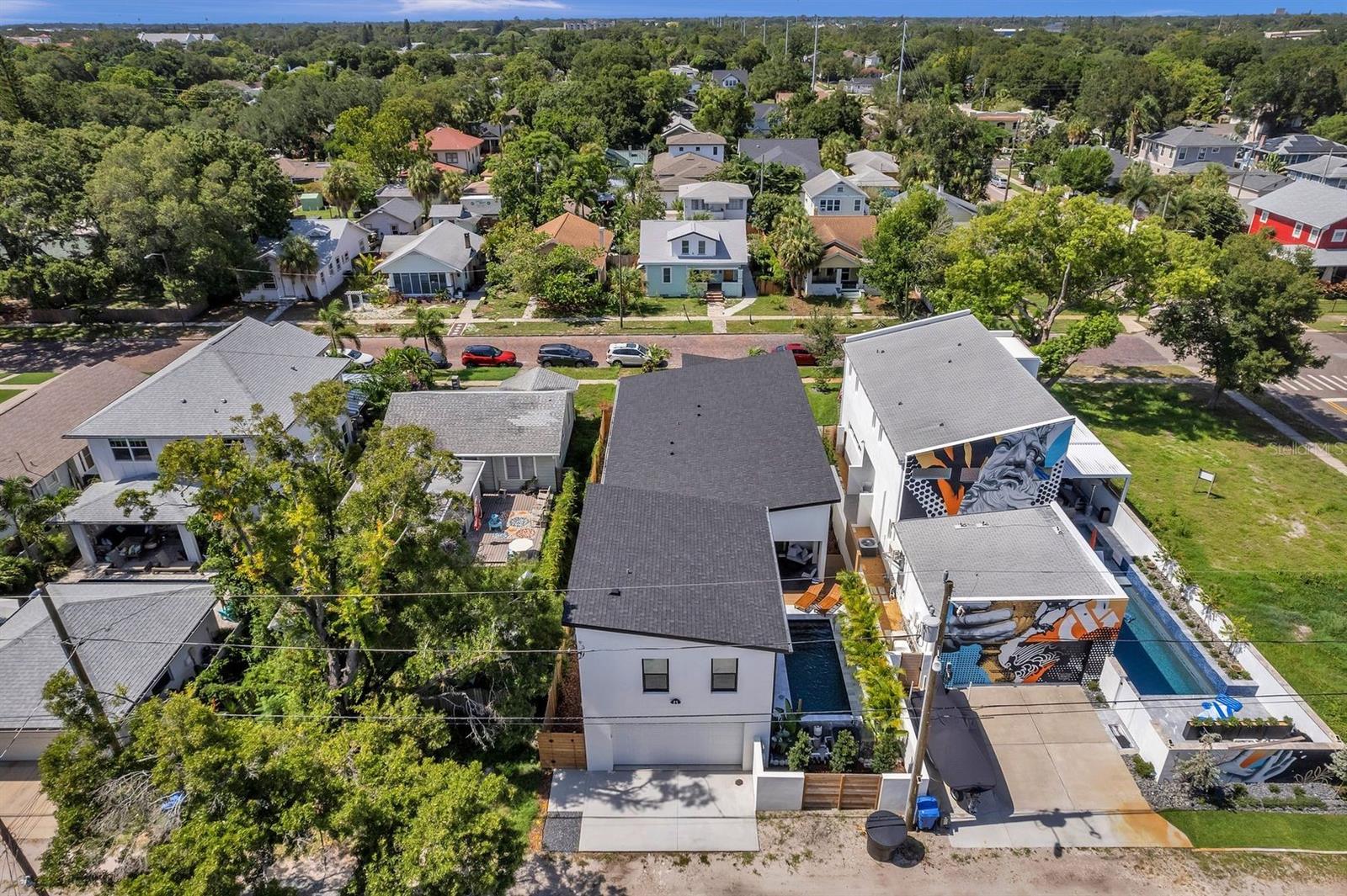 ST PETERSBURG INVESTMENT CO SUB - Residential Lease