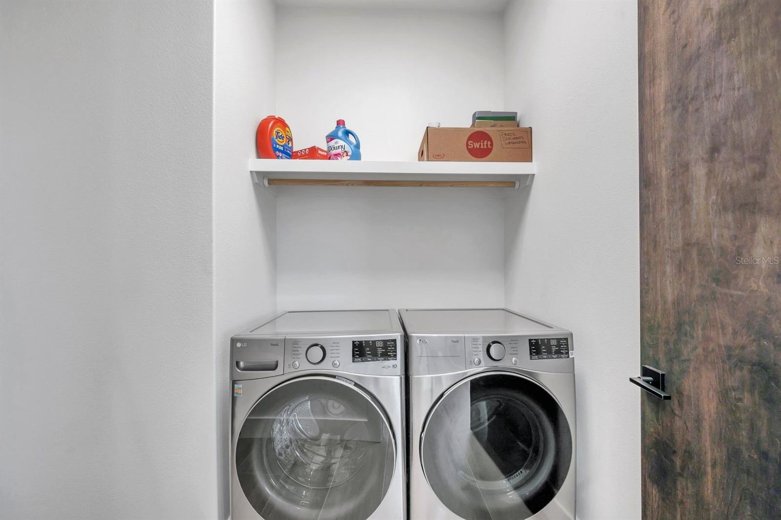 ST PETERSBURG INVESTMENT CO SUB - Residential Lease