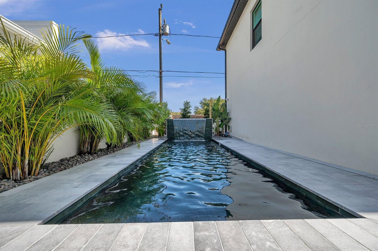 ST PETERSBURG INVESTMENT CO SUB - Residential Lease