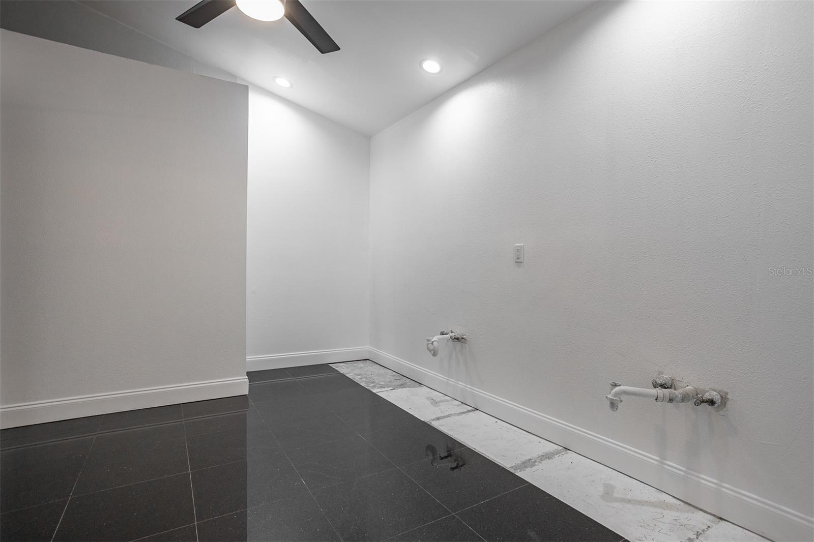 CRANES ROOST - Residential