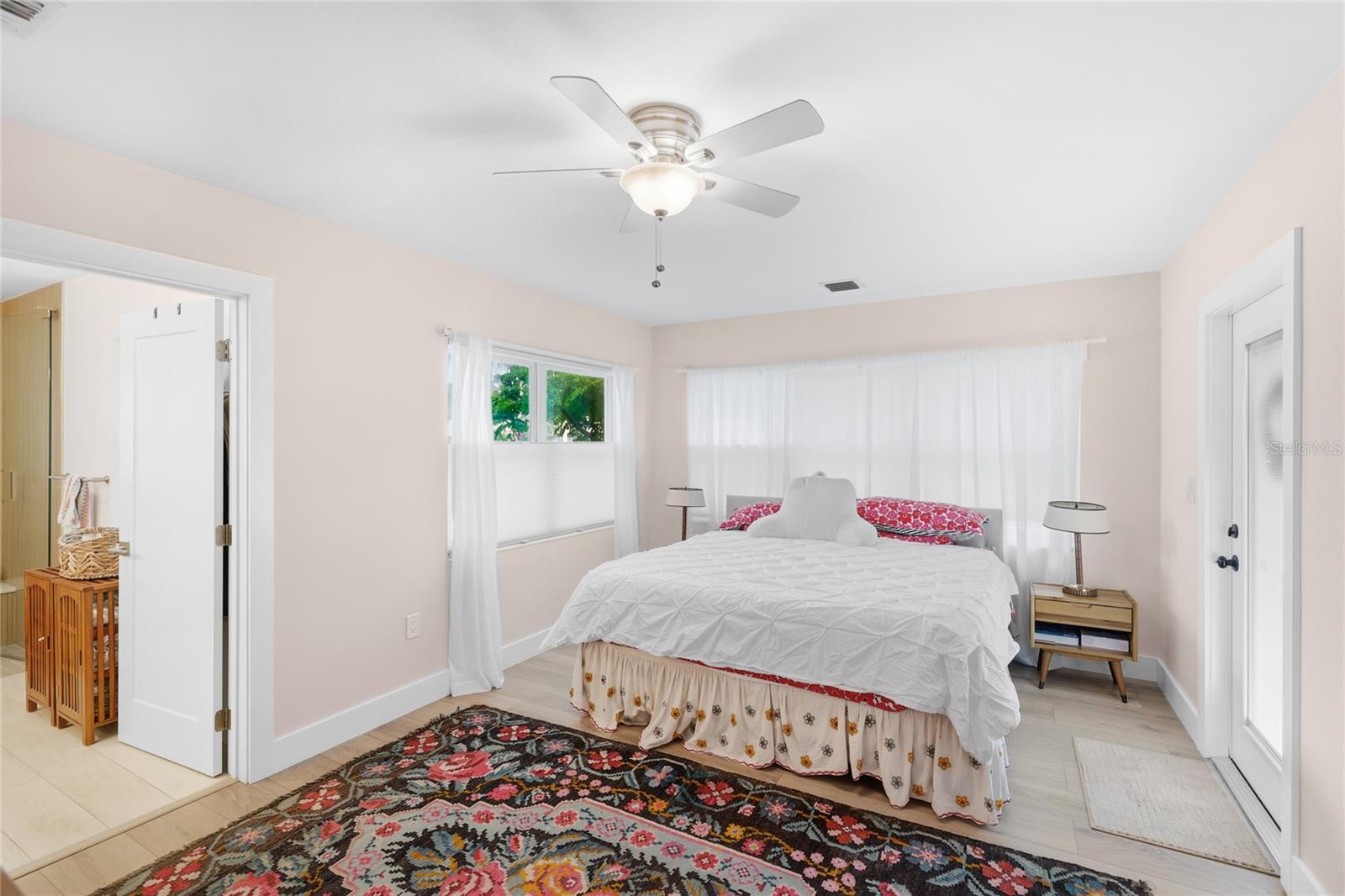 COUNTRY CLUB HEIGHTS - Residential