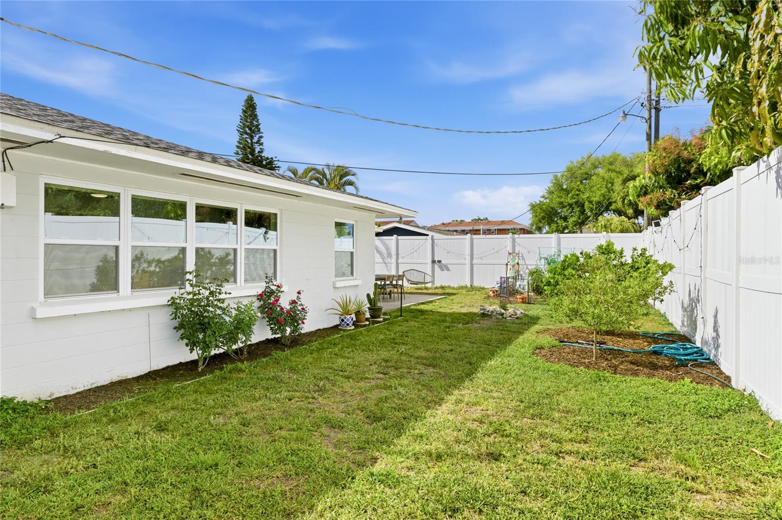 COUNTRY CLUB HEIGHTS - Residential