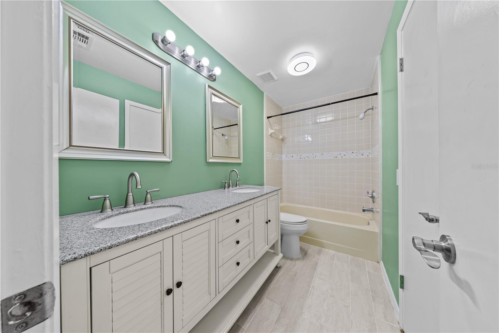 ALAFAYA WOODS PH 2 - Residential