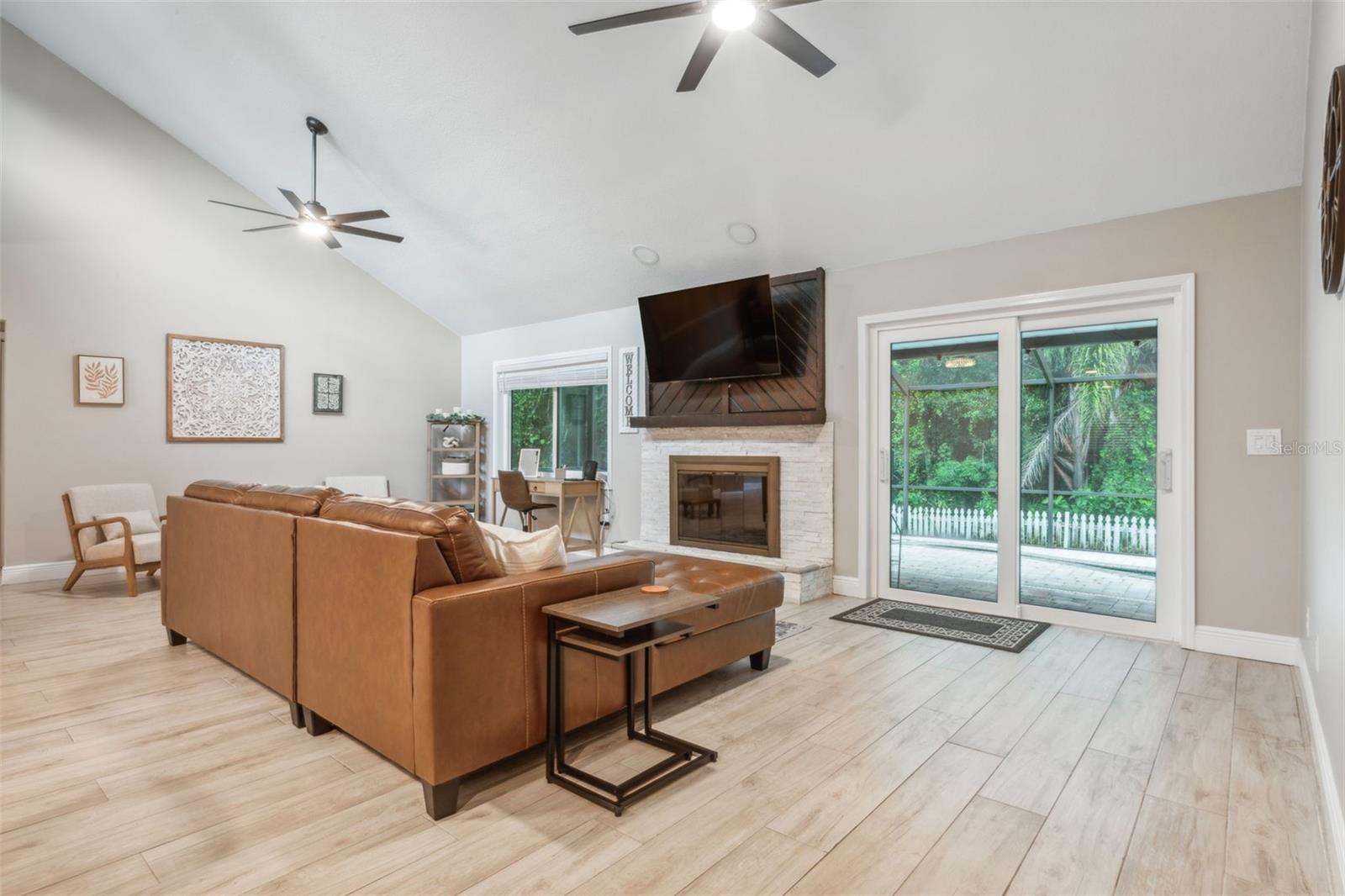 CARROLLWOOD SOUTH - Residential Lease