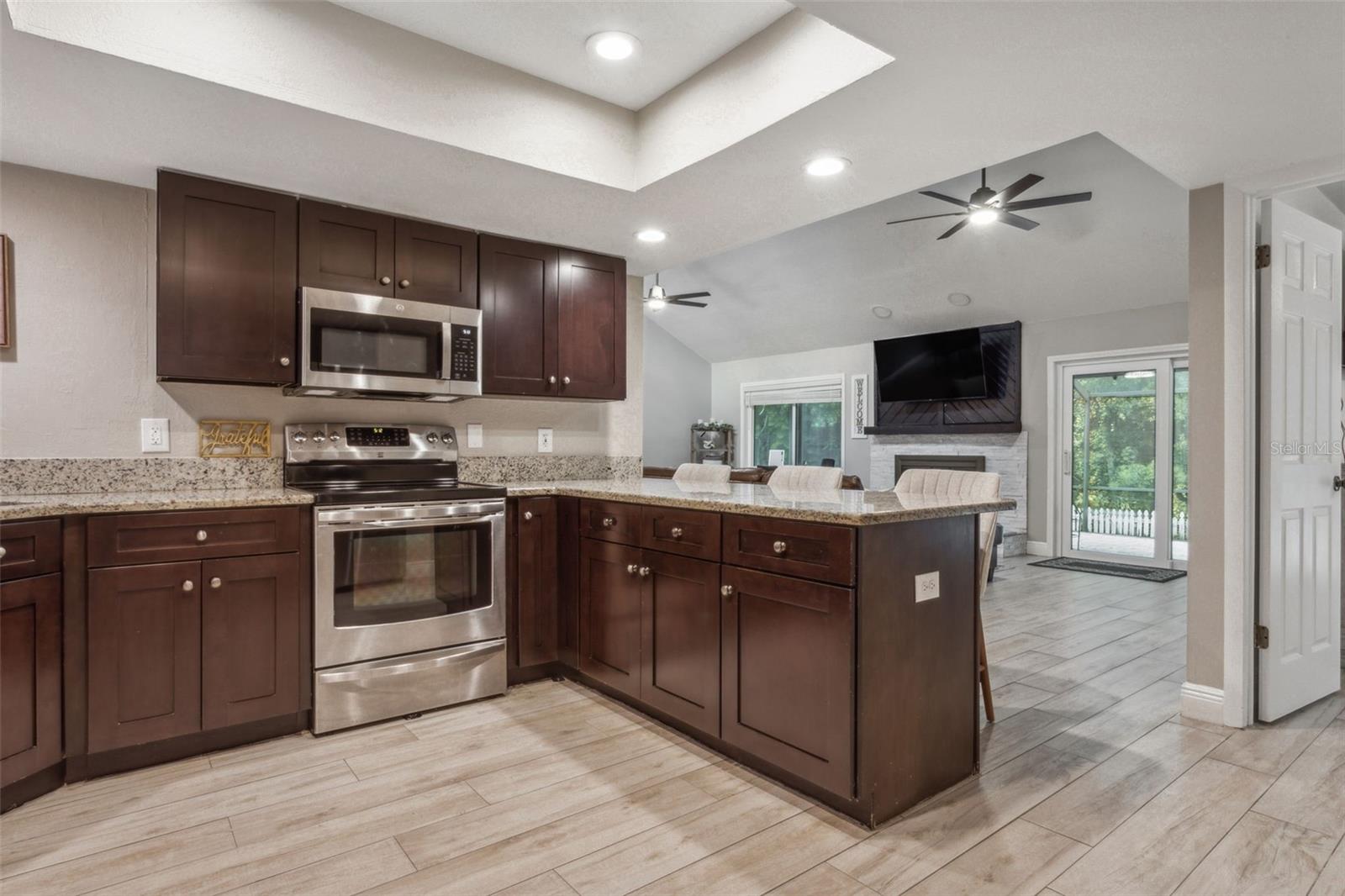 CARROLLWOOD SOUTH - Residential Lease