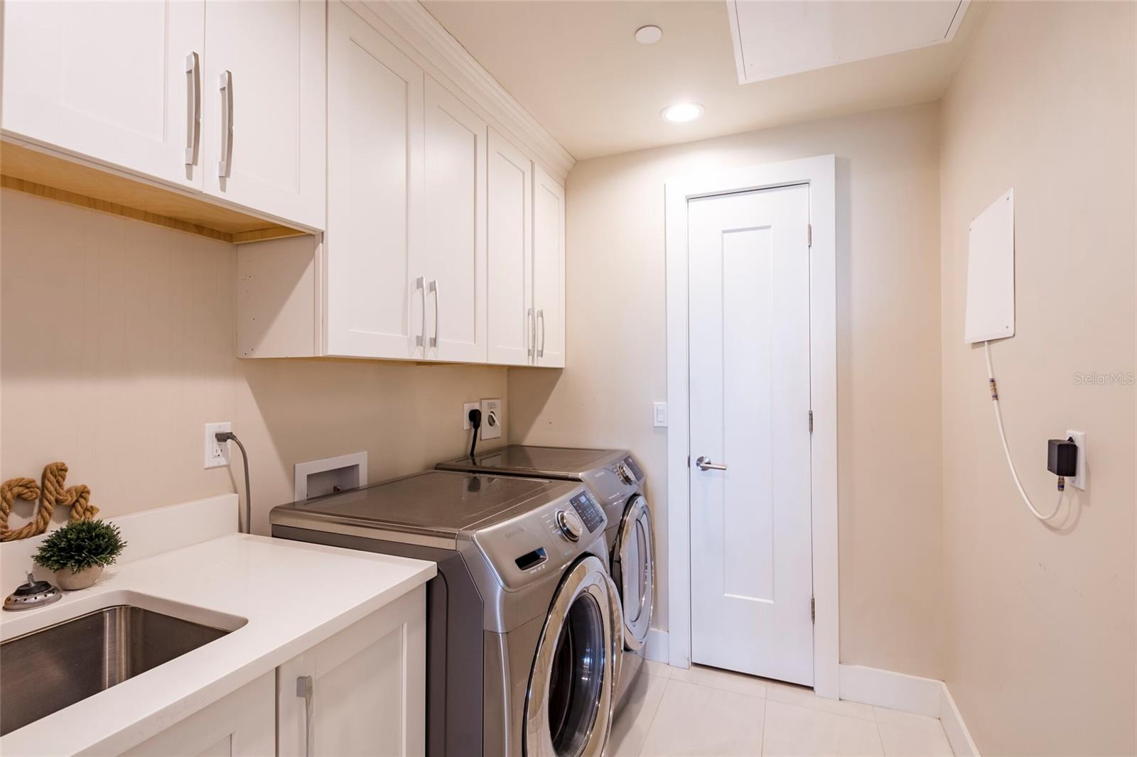 AQUALEA RESIDENCES CONDO - Residential