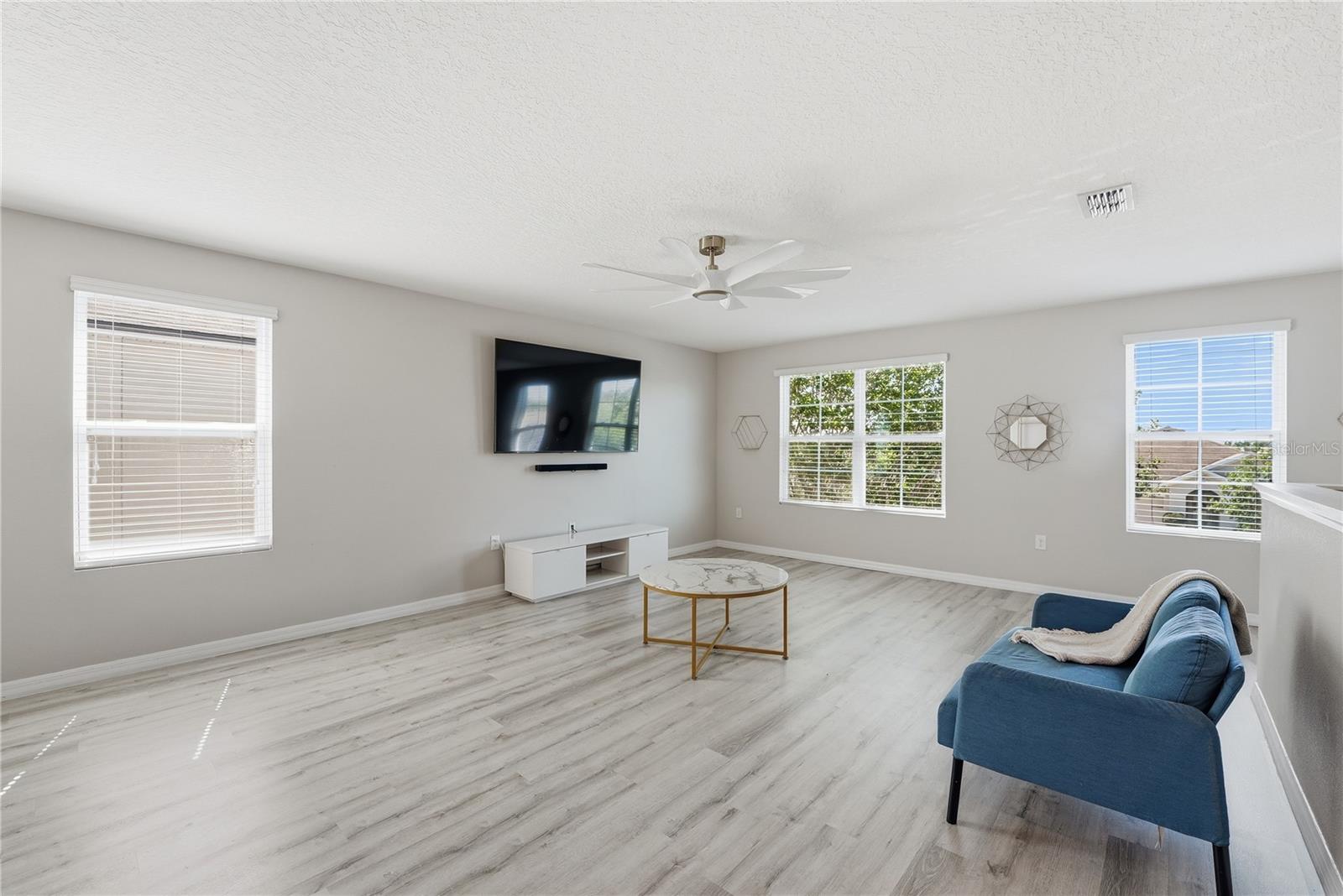 CANOPY WALK PH 1 - Residential