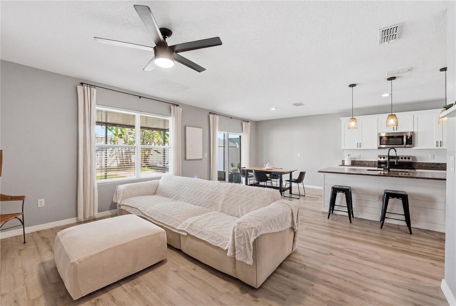 CANOPY WALK PH 1 - Residential