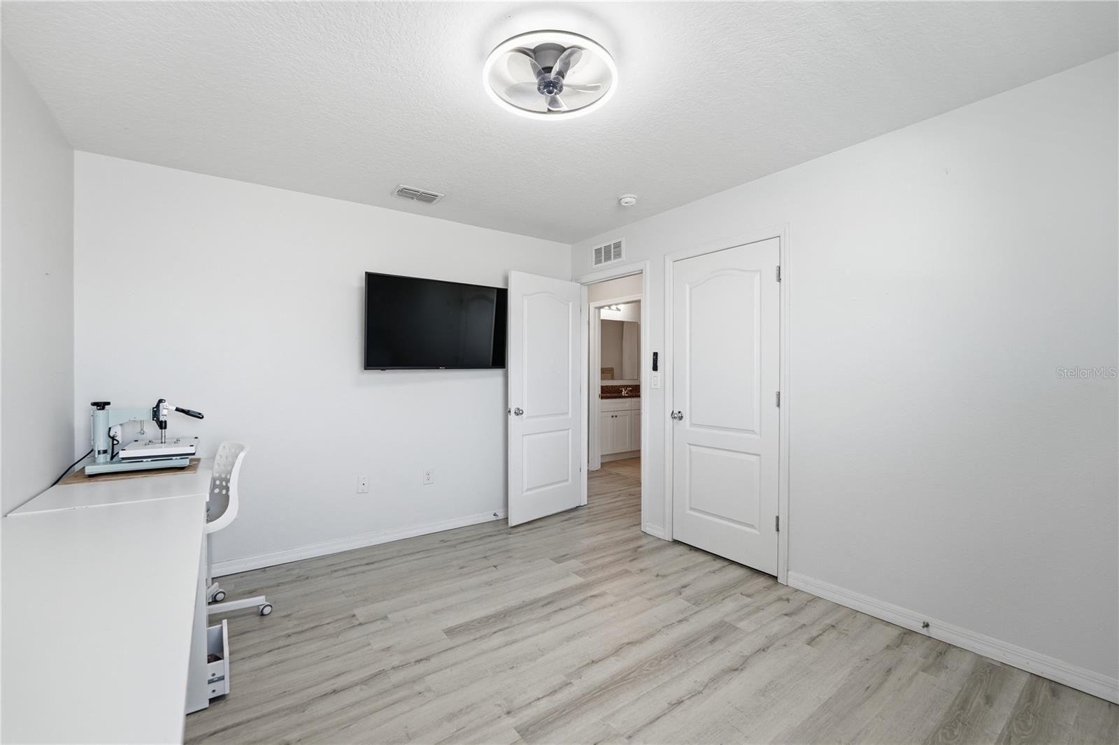 CANOPY WALK PH 1 - Residential