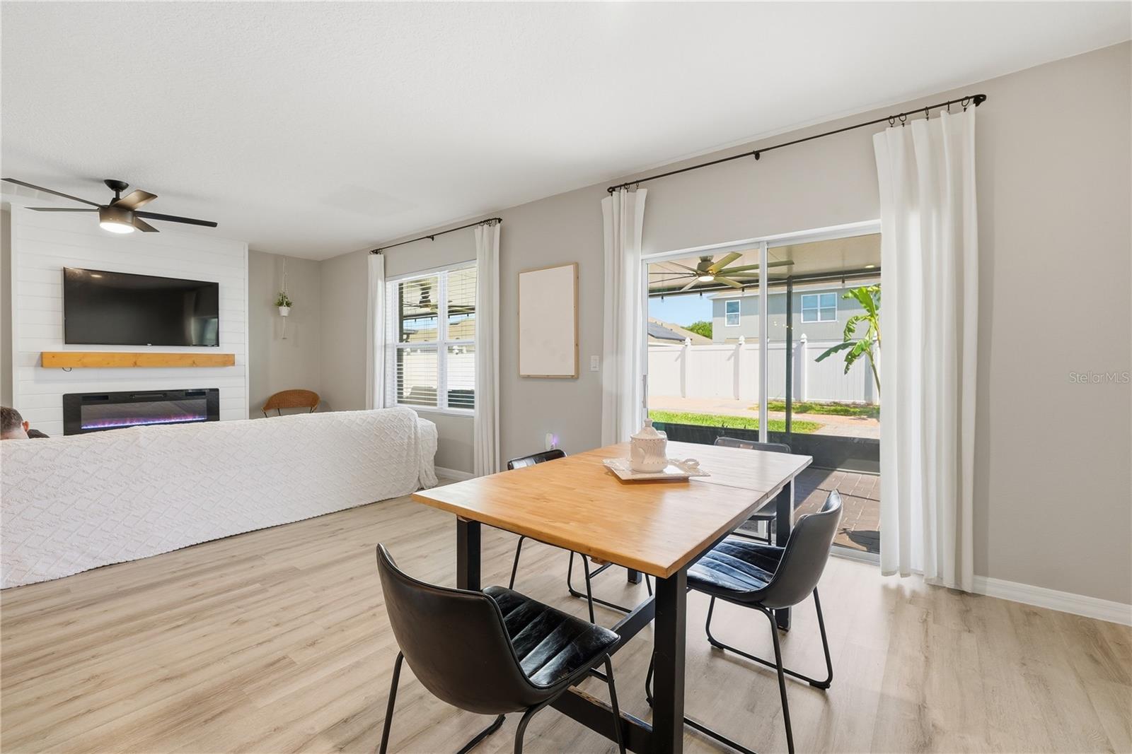 CANOPY WALK PH 1 - Residential