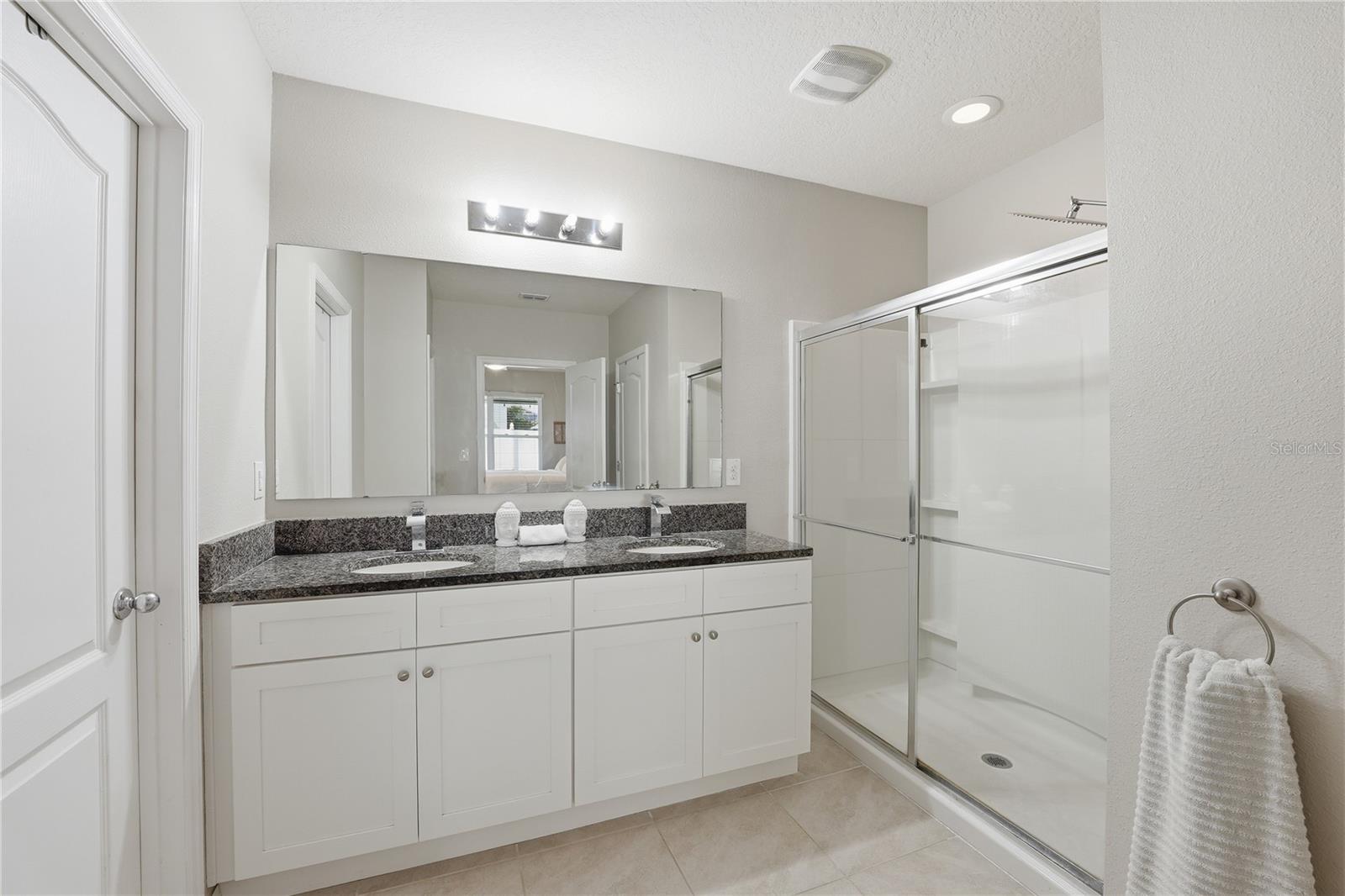 CANOPY WALK PH 1 - Residential