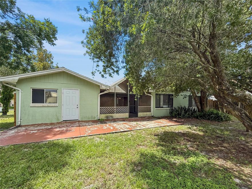 1 MONTH FREE RENT!! PRORATED OVER 12 MONTH LEASE!! Base Rent $2,000 with $165 off each month for 12 months!!
This home has a LOT to offer. Beautiful outdoor space, workspace in garage and nice layout with screened lanai and nice outdoor space.
Experience the quintessential Florida lifestyle! This charming rental property offers everything you need for comfortable, coastal living, and its waiting for you to call it home. Lounge on the lanai, sliding glass door access to lanai from 3 rooms. Gorgeous unique home with lots of space. Garage has work bench, screened garage door and sink. Separate kitchen, dining and living space. This spacious home provides plenty of room for your guests. Whether its the peaceful Primary suite or the inviting guest bedrooms, you'll find comfort in every corner. The open floor plan seamlessly connects the living, dining, and kitchen areas, making it perfect for entertaining. The kitchen is a chefs dream, boasting modern appliances, ample counter space, and a breakfast bar for those quick bites or morning coffee. Step outside to your screened-in lanai and soak in the Florida sunshine. Enjoy backyard for BBQs, gardening, or simply unwinding after a long day. Situated in the heart of Palm Coast you&#39;ll be just minutes away from stunning beaches.