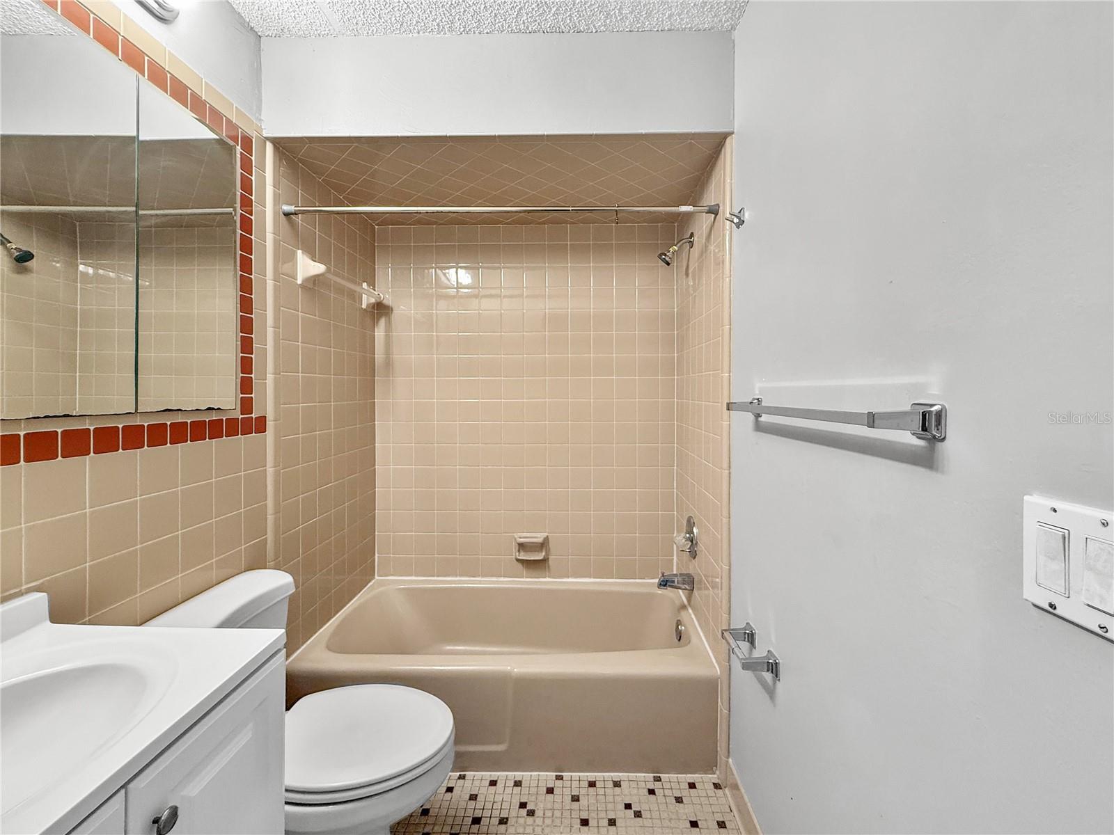 PALM COAST/BERNARD MDWS SEC 81 - Residential Lease