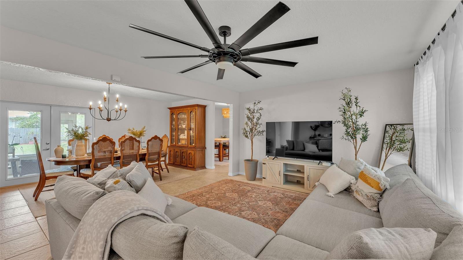 1188 DE LA PALMA AVENUE