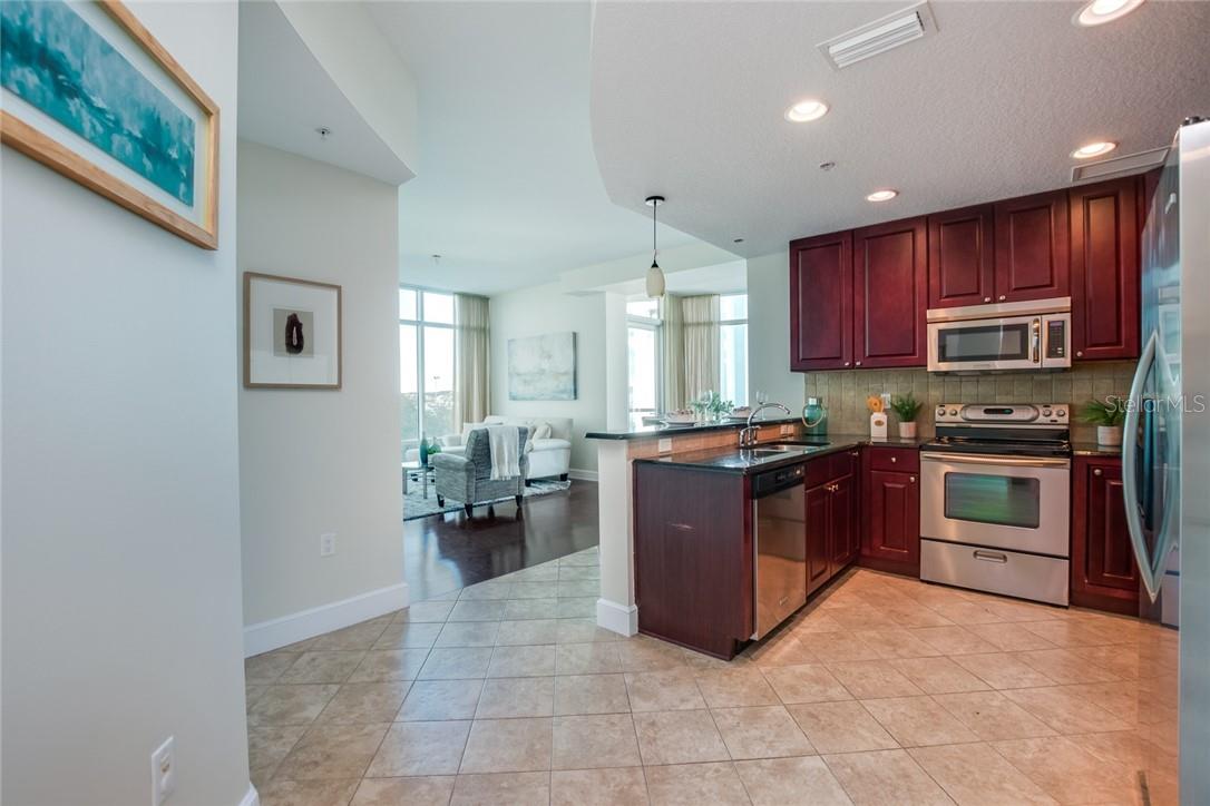 101 S EOLA DRIVE 621