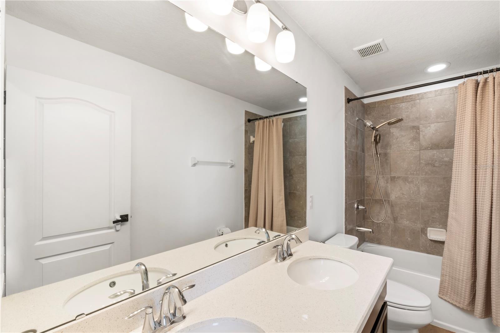 WEST LAKE HANCOCK ESTATES - Residential