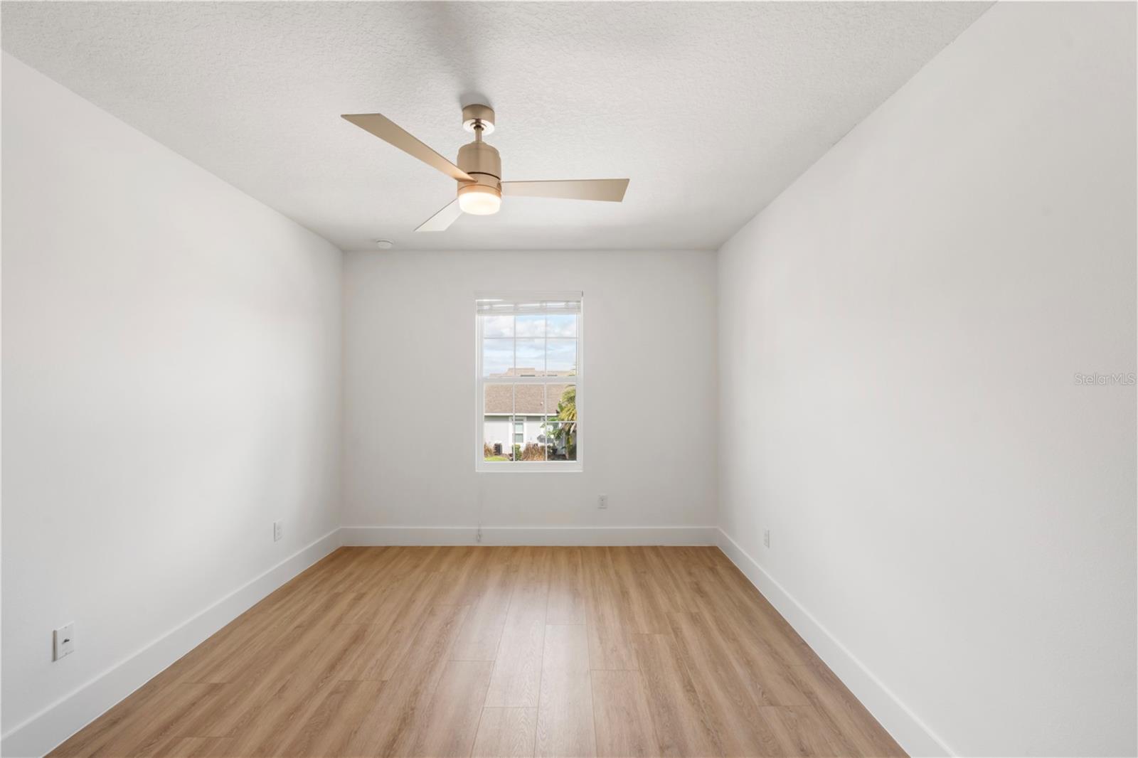 WEST LAKE HANCOCK ESTATES - Residential