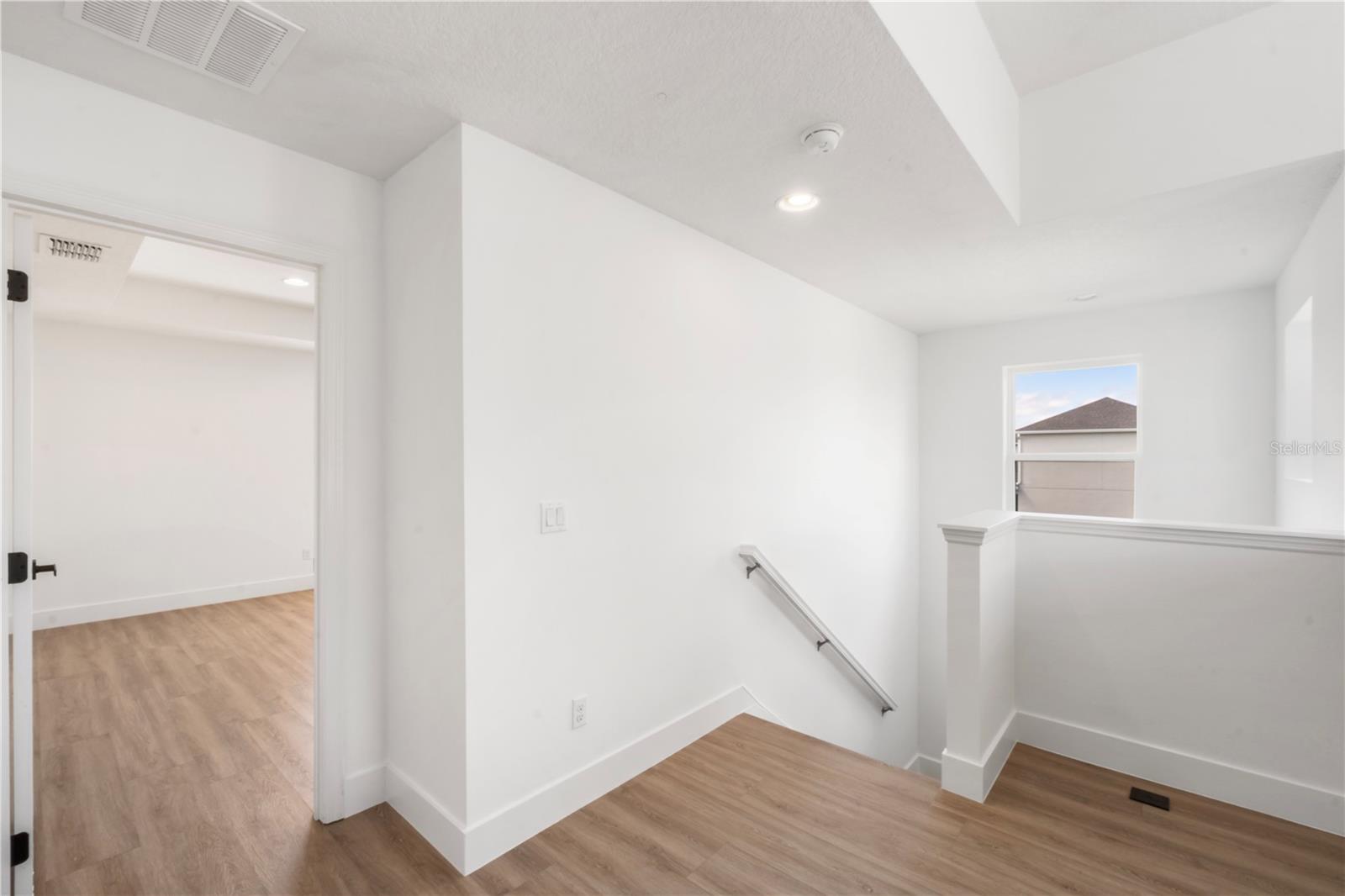 WEST LAKE HANCOCK ESTATES - Residential