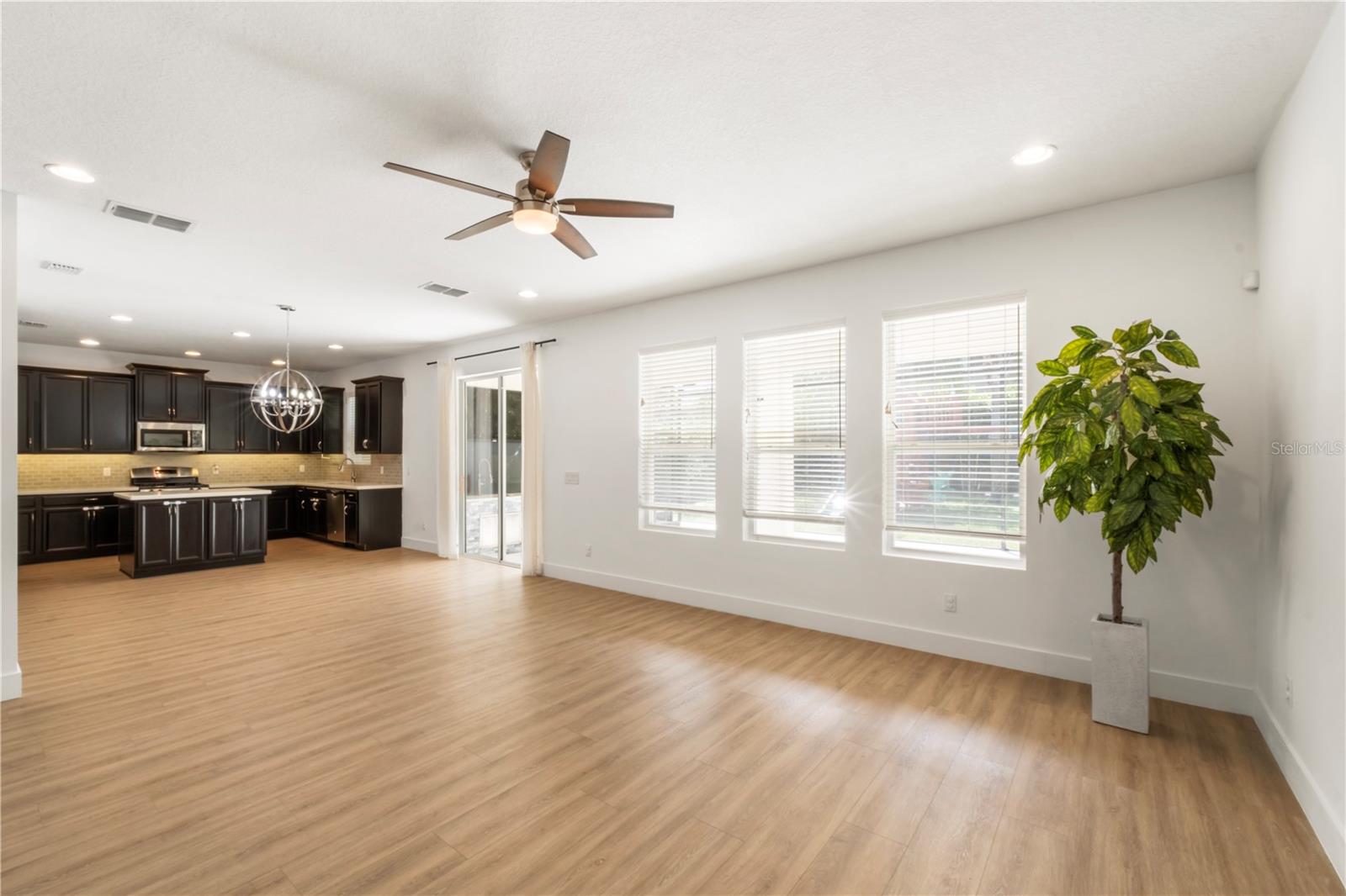 WEST LAKE HANCOCK ESTATES - Residential