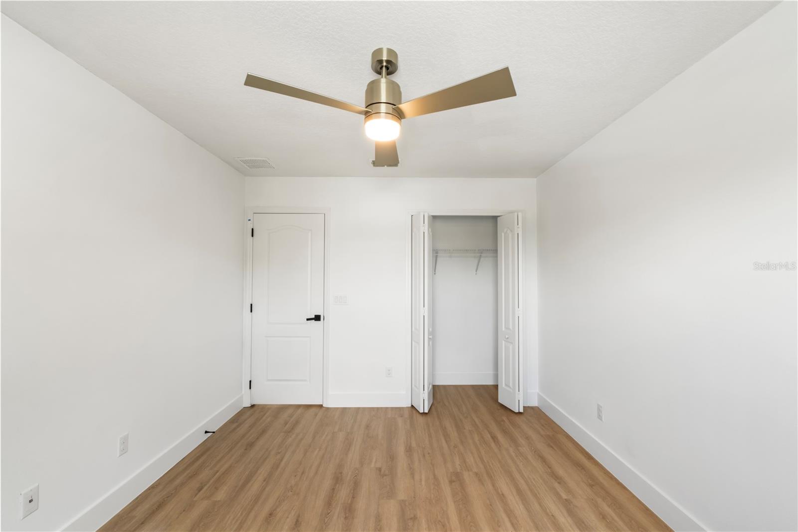 WEST LAKE HANCOCK ESTATES - Residential