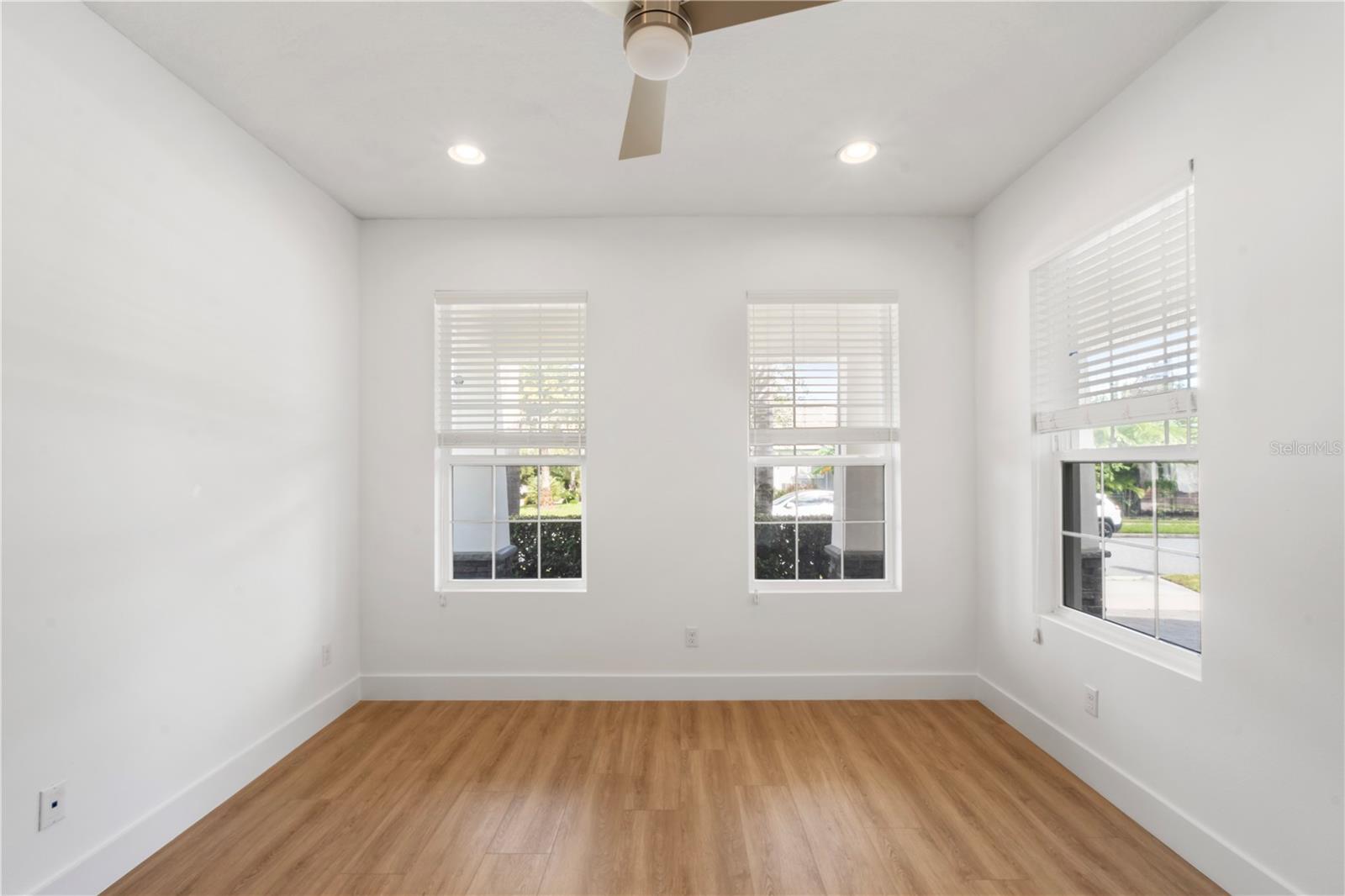 WEST LAKE HANCOCK ESTATES - Residential