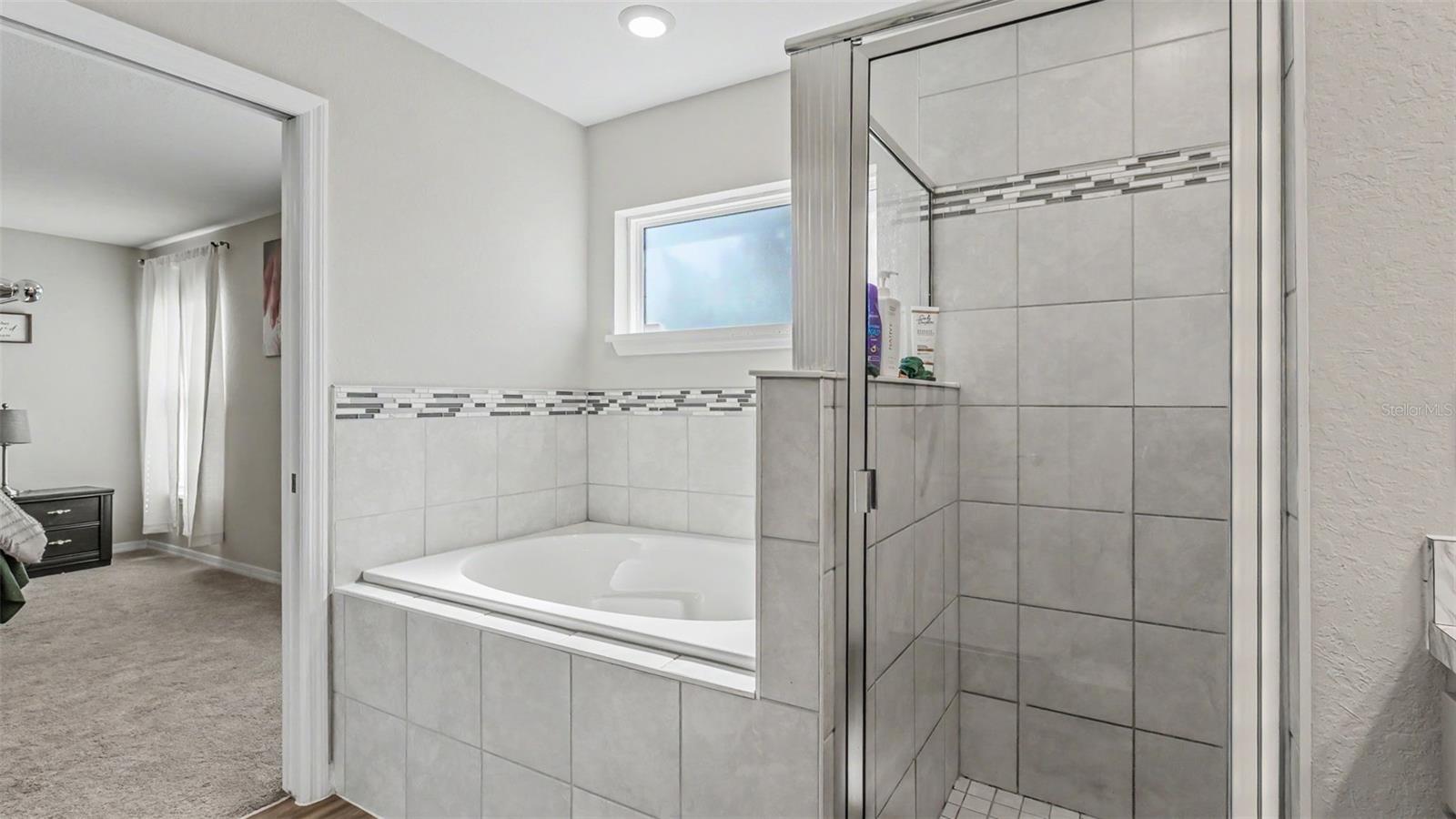 ENCLAVE/LK MYRTLE - Residential