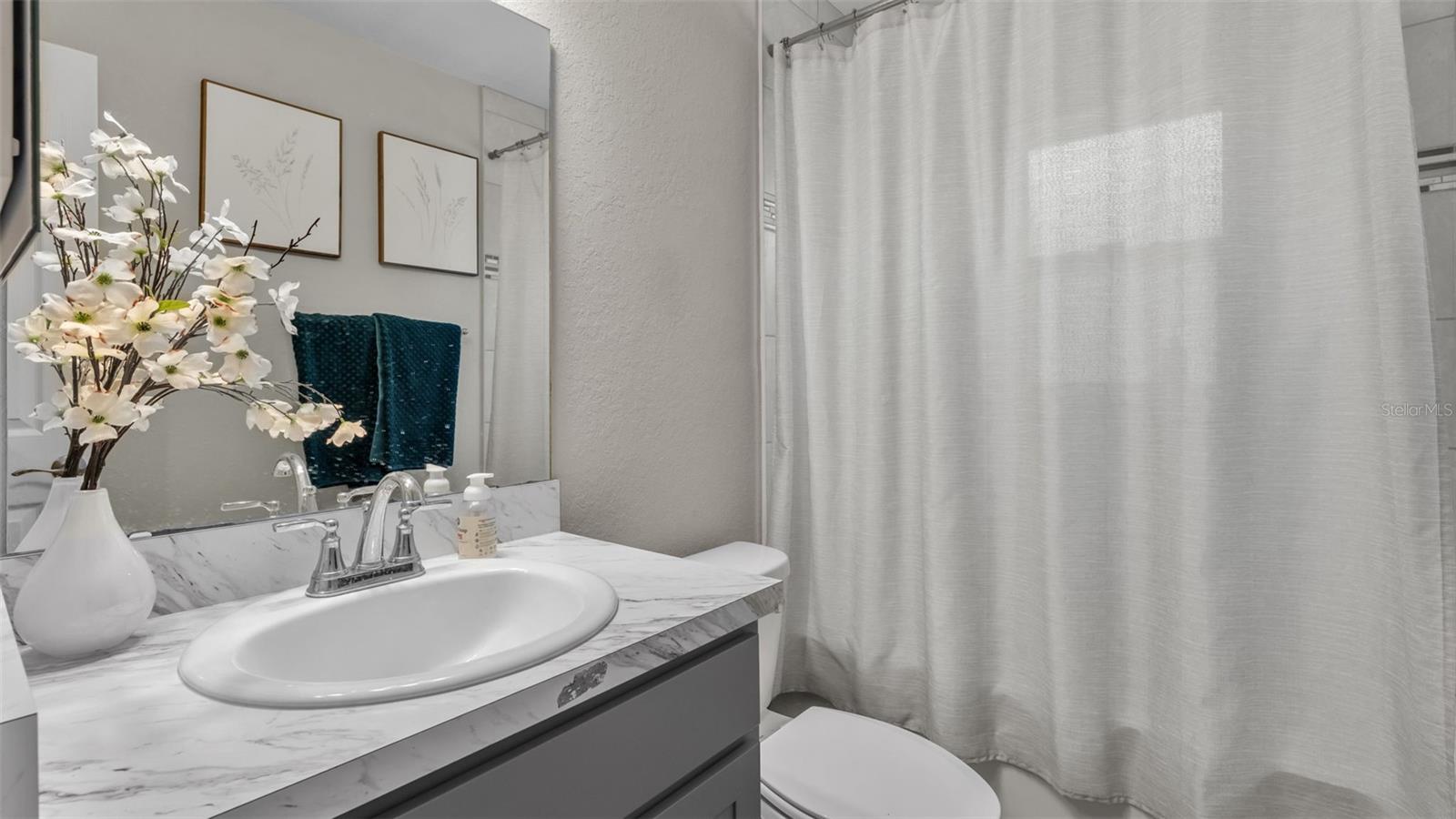 ENCLAVE/LK MYRTLE - Residential
