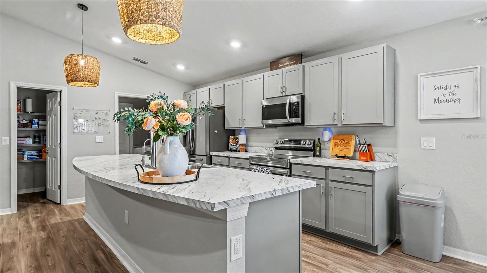 ENCLAVE/LK MYRTLE - Residential