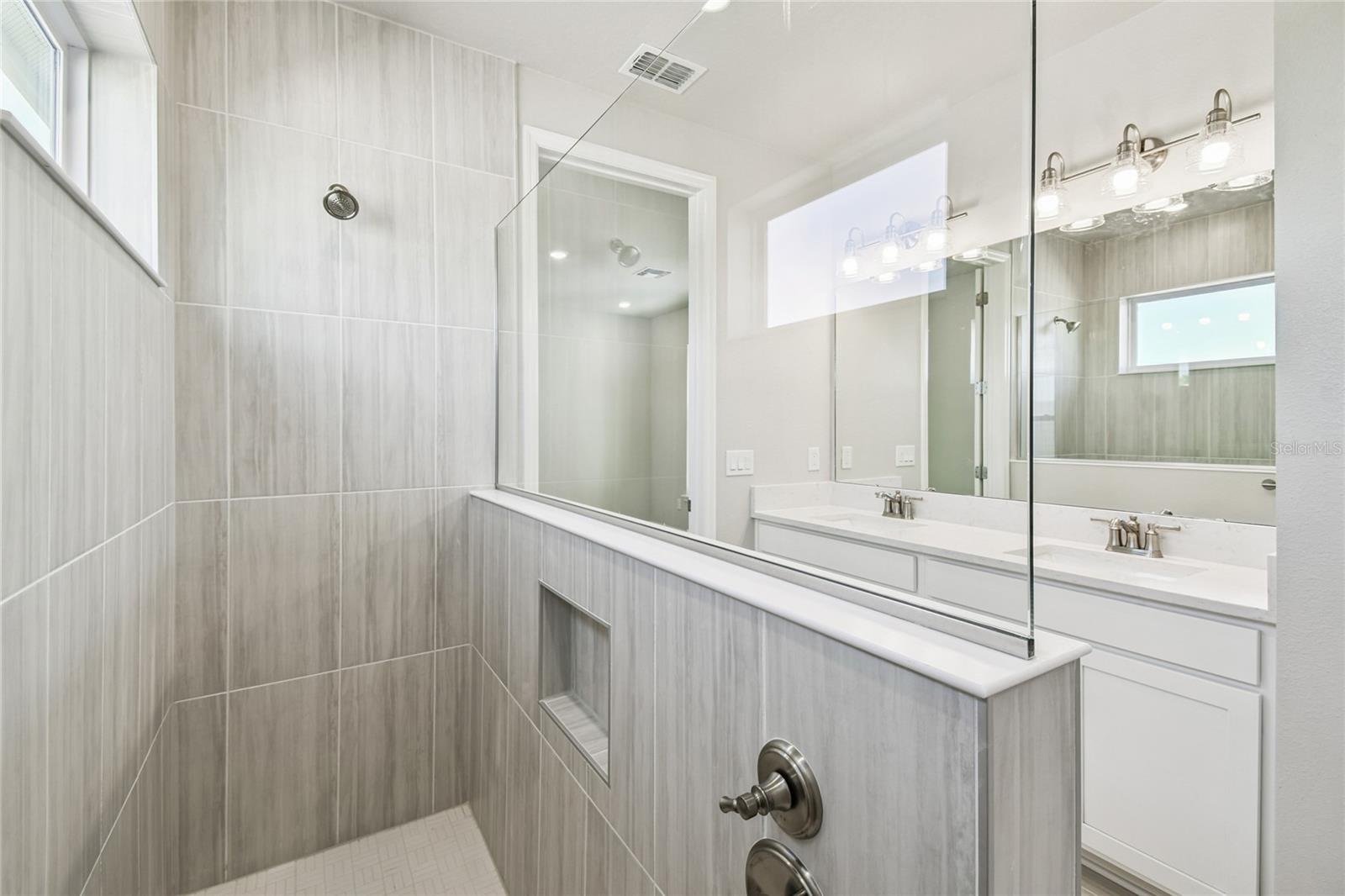 WESLYN PARK - Residential