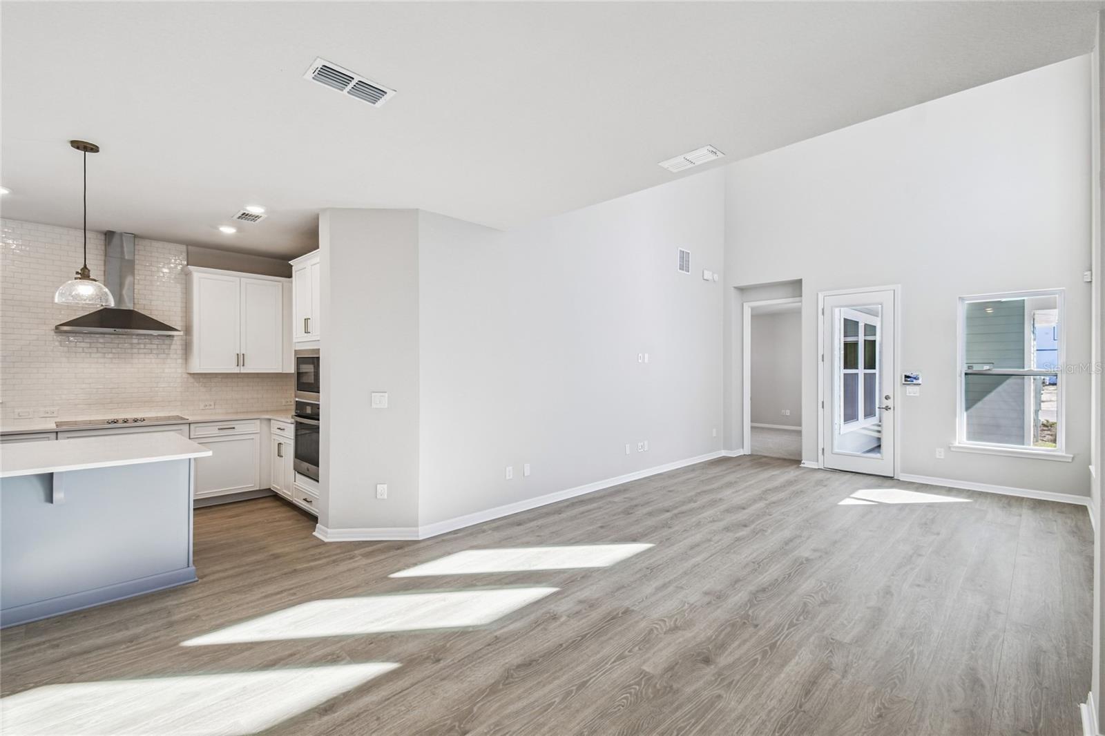 WESLYN PARK - Residential