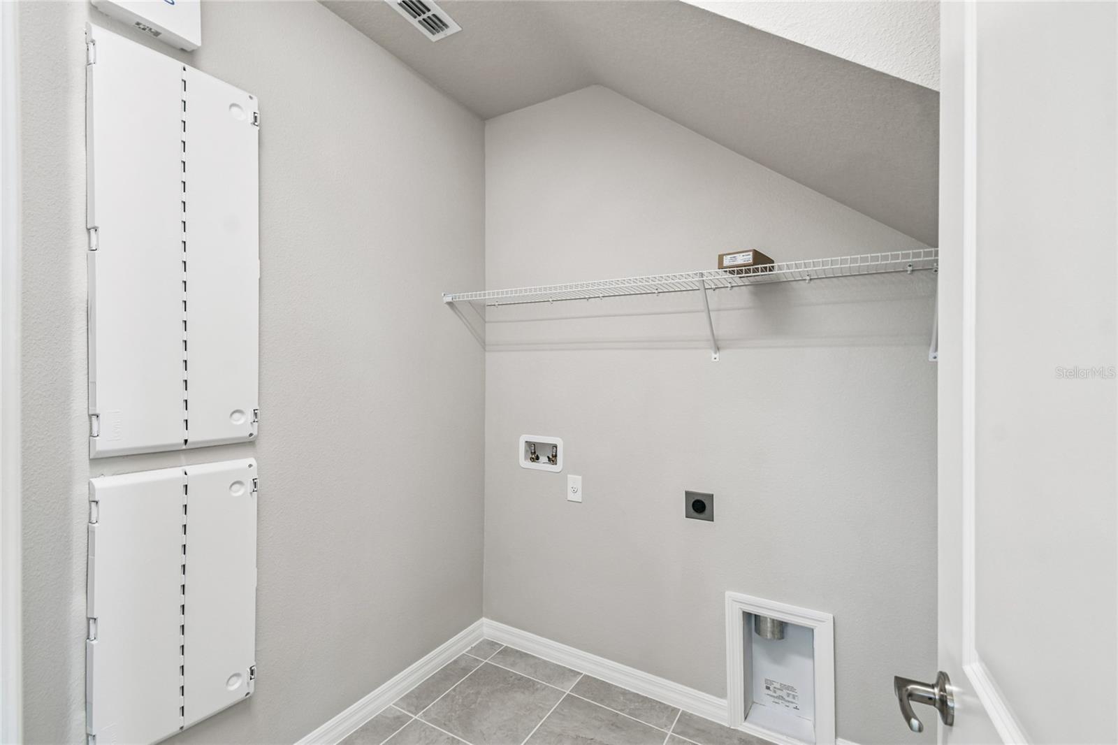 WESLYN PARK - Residential