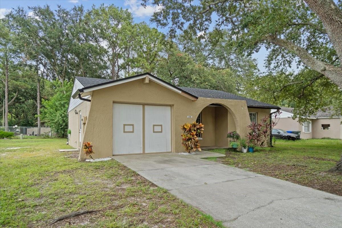 2261 CRYSTAL GROVE LANE