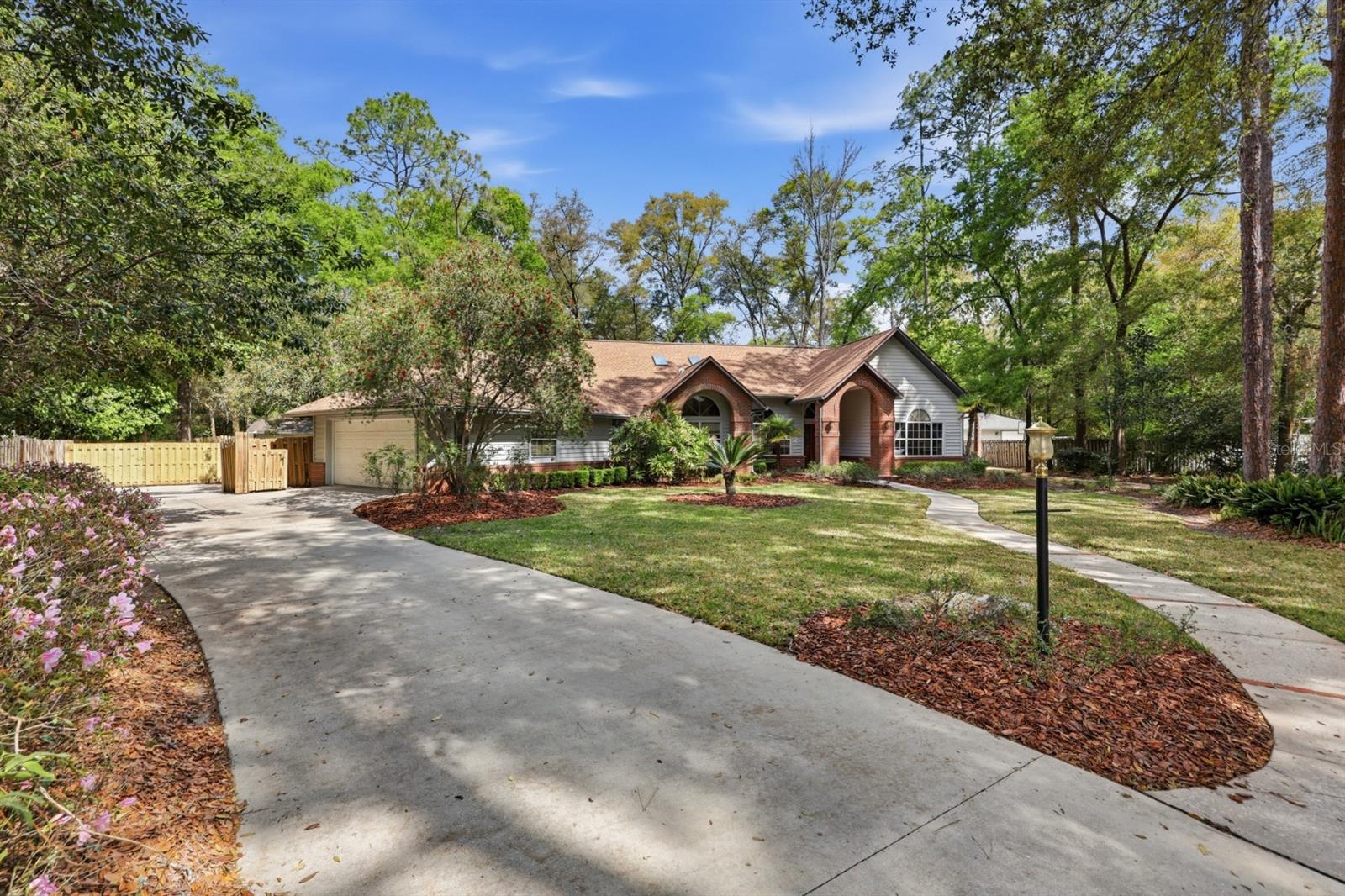 JOCKEY CLUB - Residential