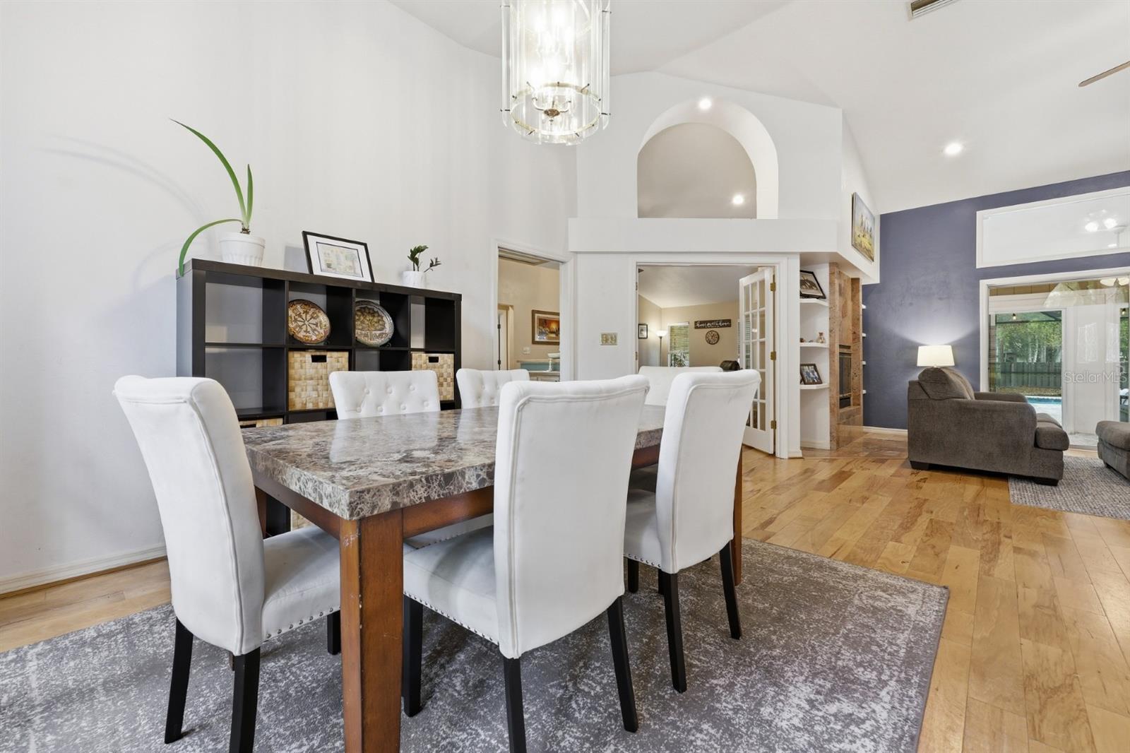 JOCKEY CLUB - Residential