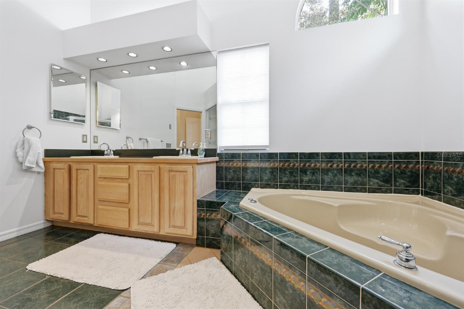 JOCKEY CLUB - Residential