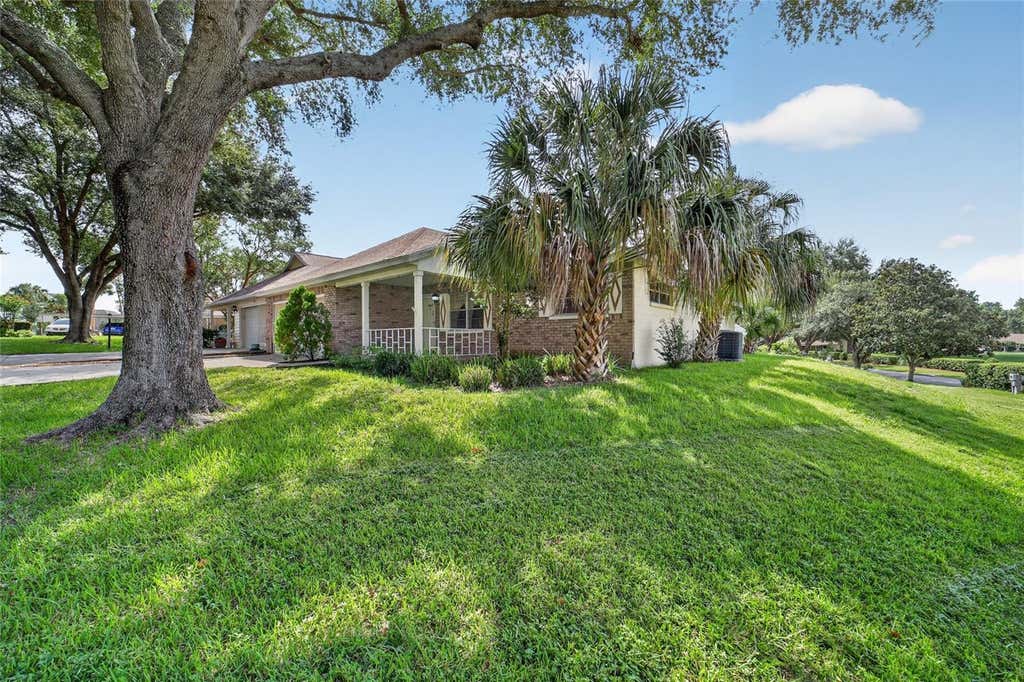 Photo of 9882 SW 88th Terrace #B, Ocala, FL 34481 (MLS # OM729409)