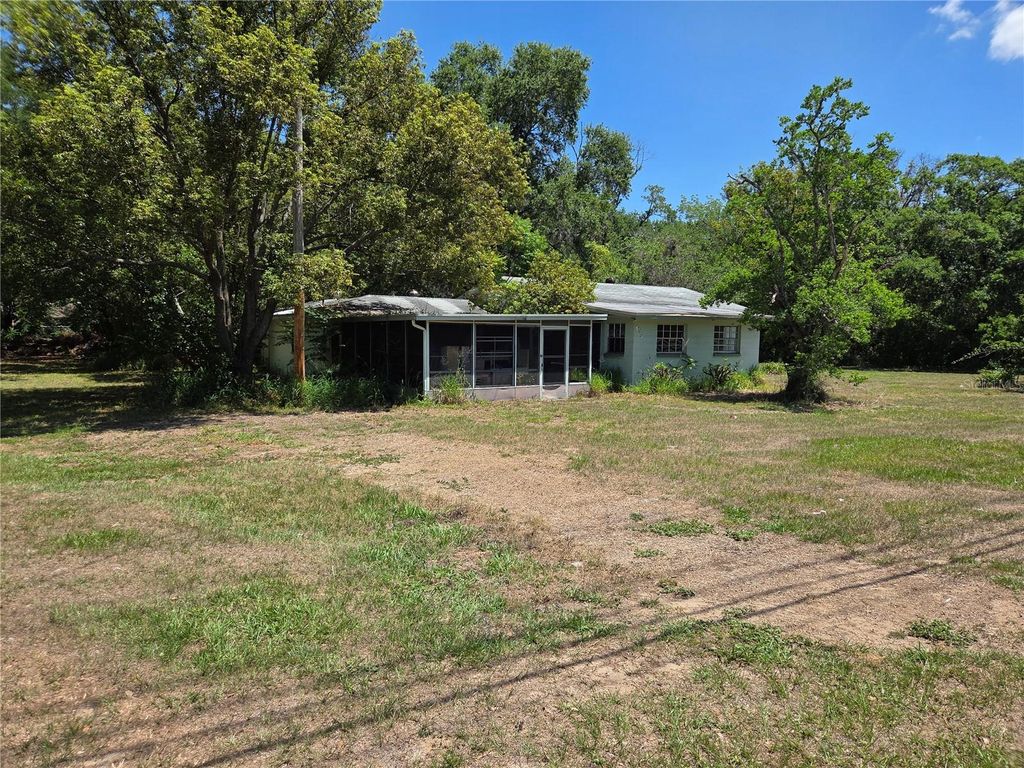 Photo of 3810 E Lumsden Road, Valrico, FL 33594 (MLS # TB8515261)