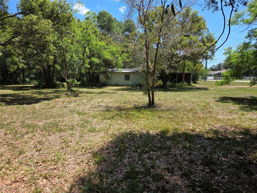 Photo of 3810 E Lumsden Road, Valrico, FL 33594 (MLS # TB8515261)