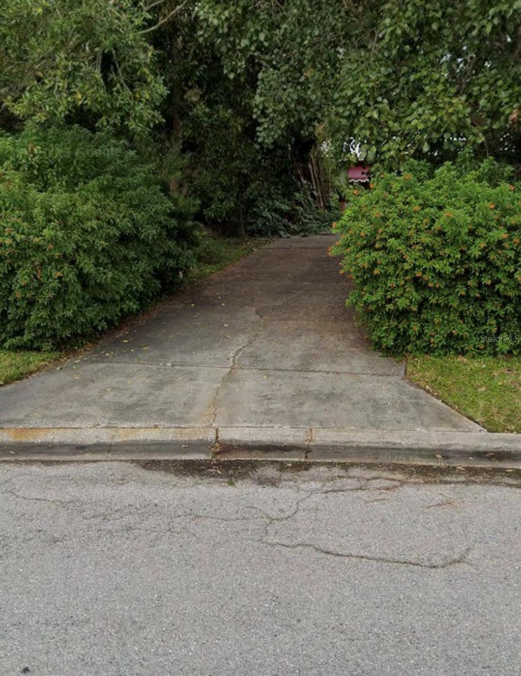 Photo of 2327 Beach Drive SE, St Petersburg, FL 33705 (MLS # TB8515063)