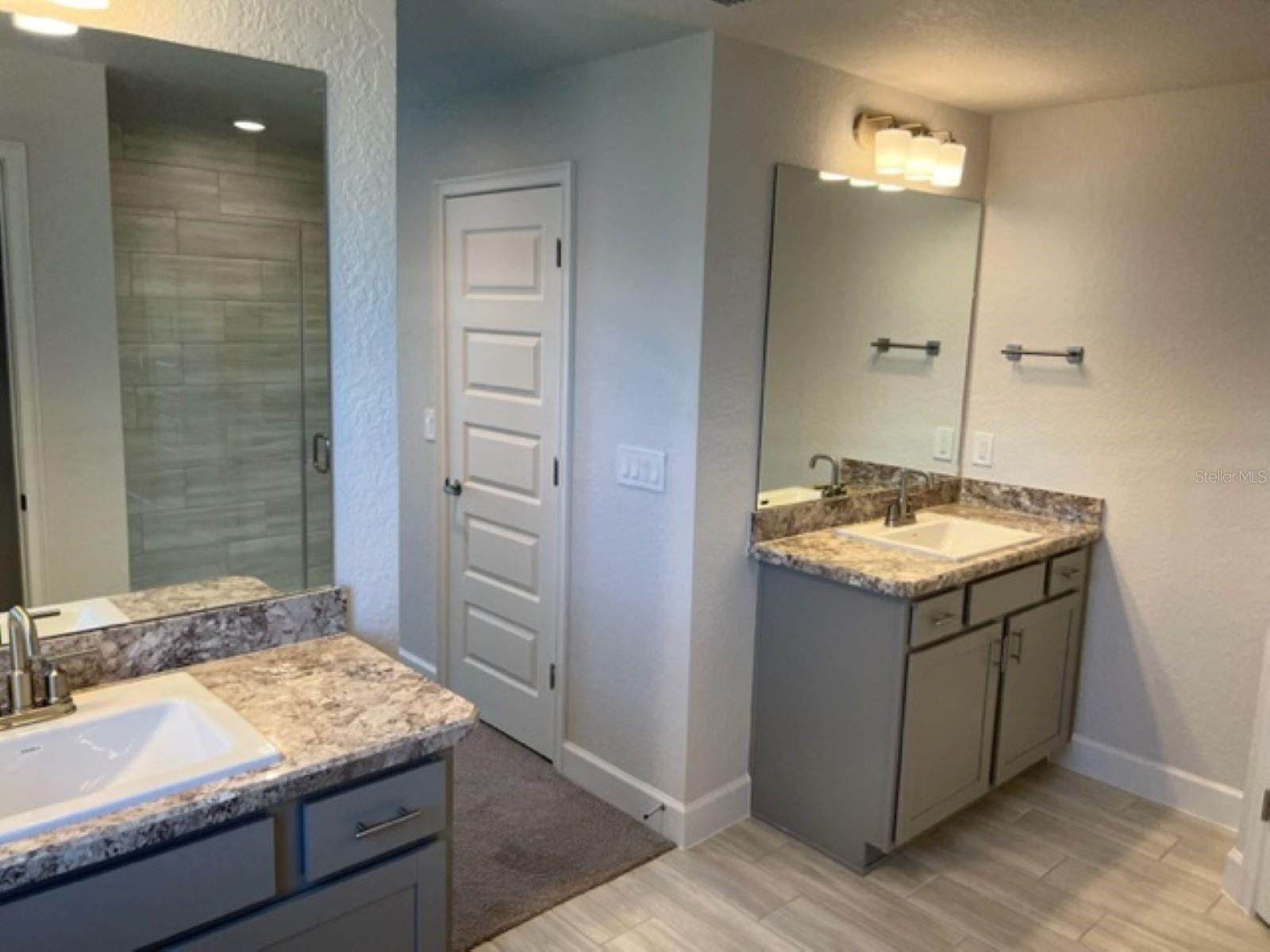 SUMMERCREST - Residential