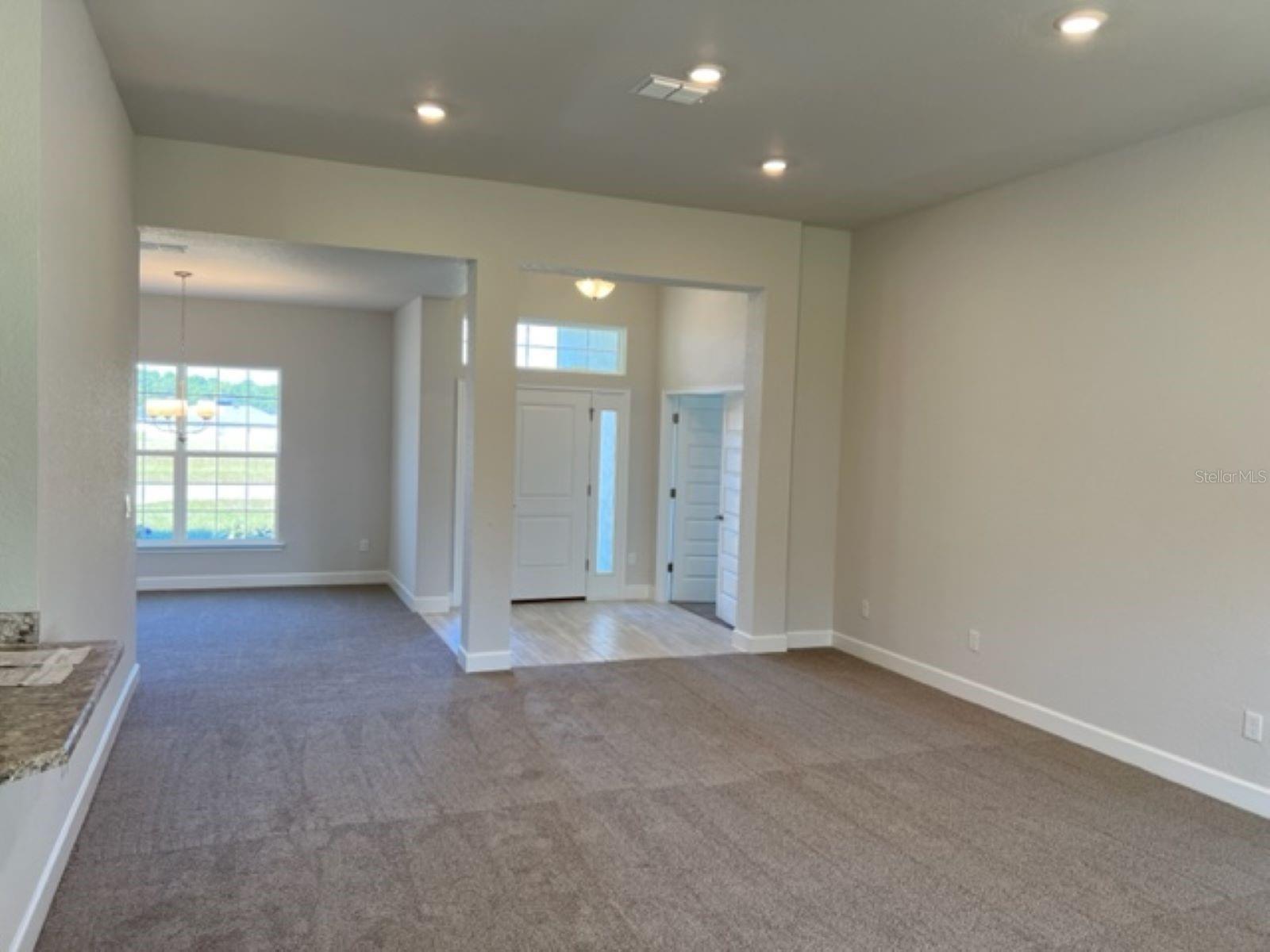 SUMMERCREST - Residential