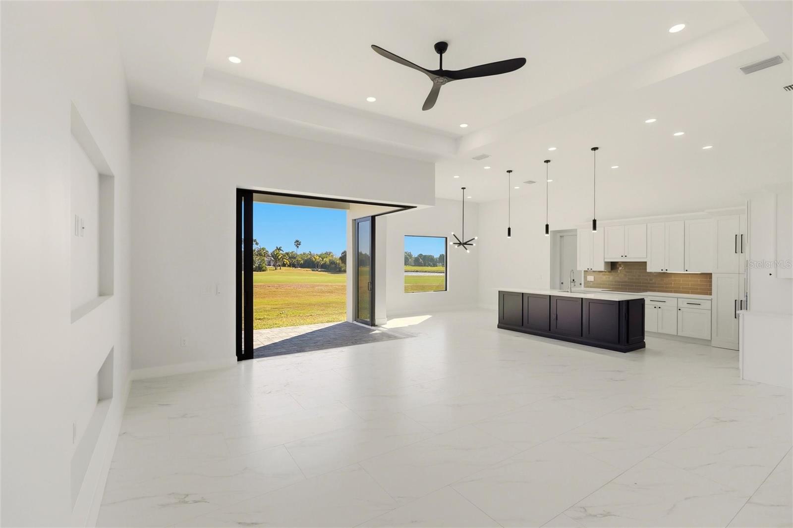 ROTONDA WEST LONG MEADOW - Residential