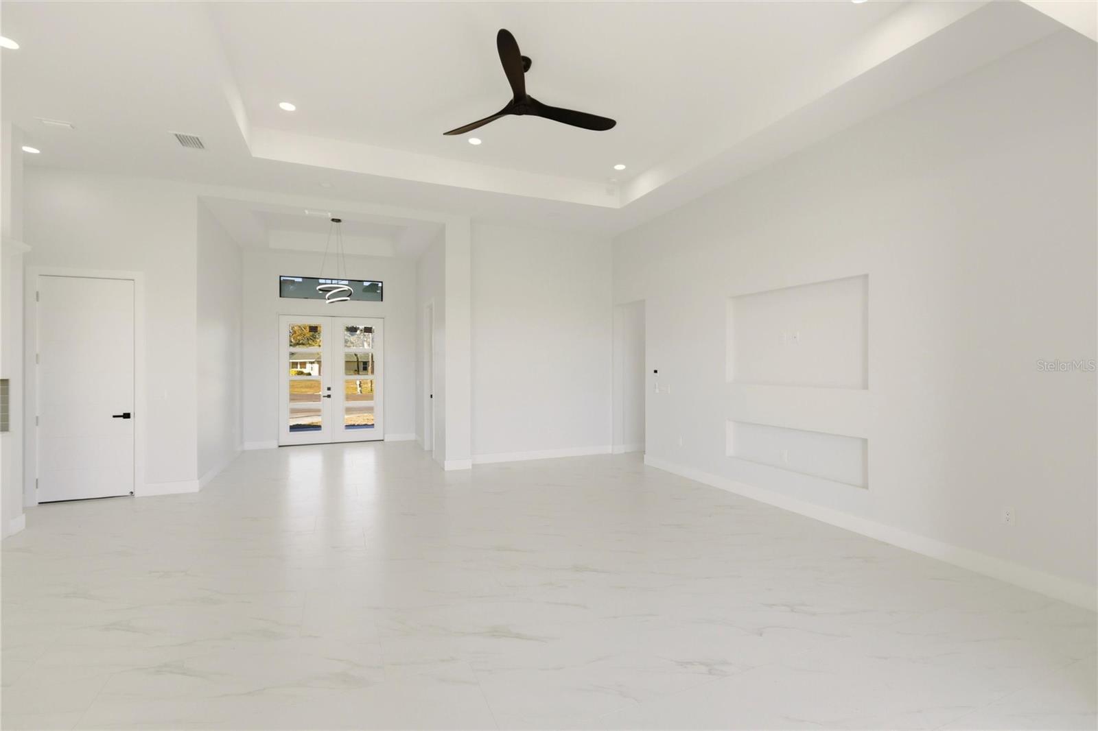 ROTONDA WEST LONG MEADOW - Residential