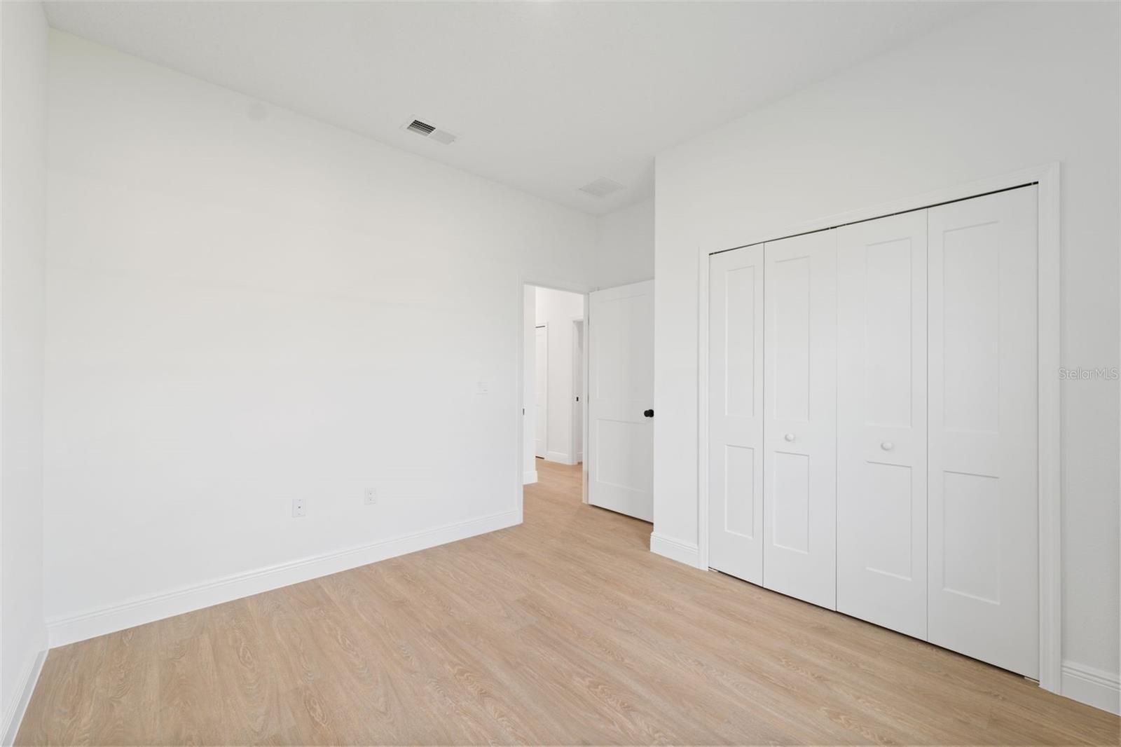 MARION OAKS UN 01 - Residential