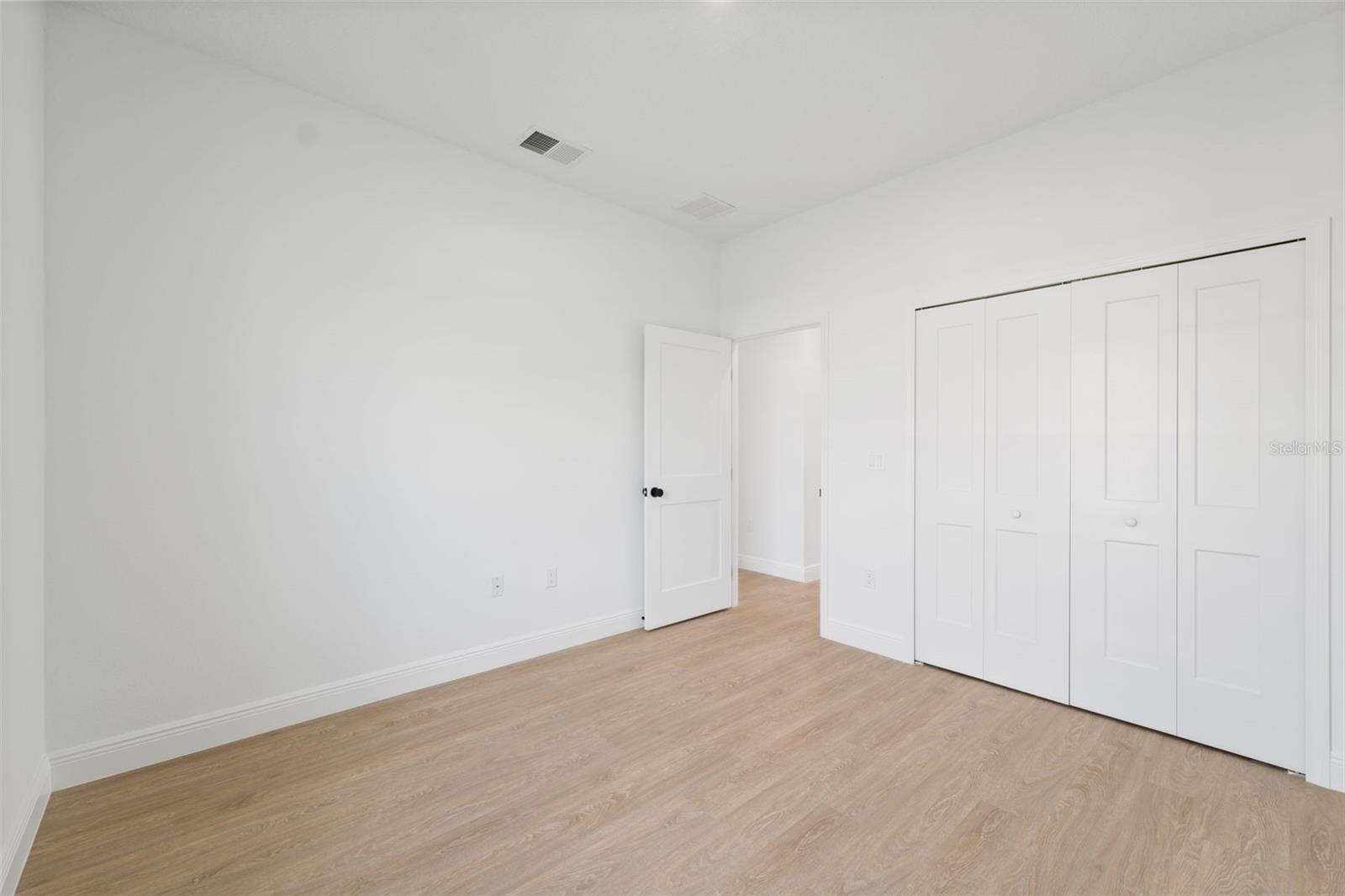 MARION OAKS UN 01 - Residential