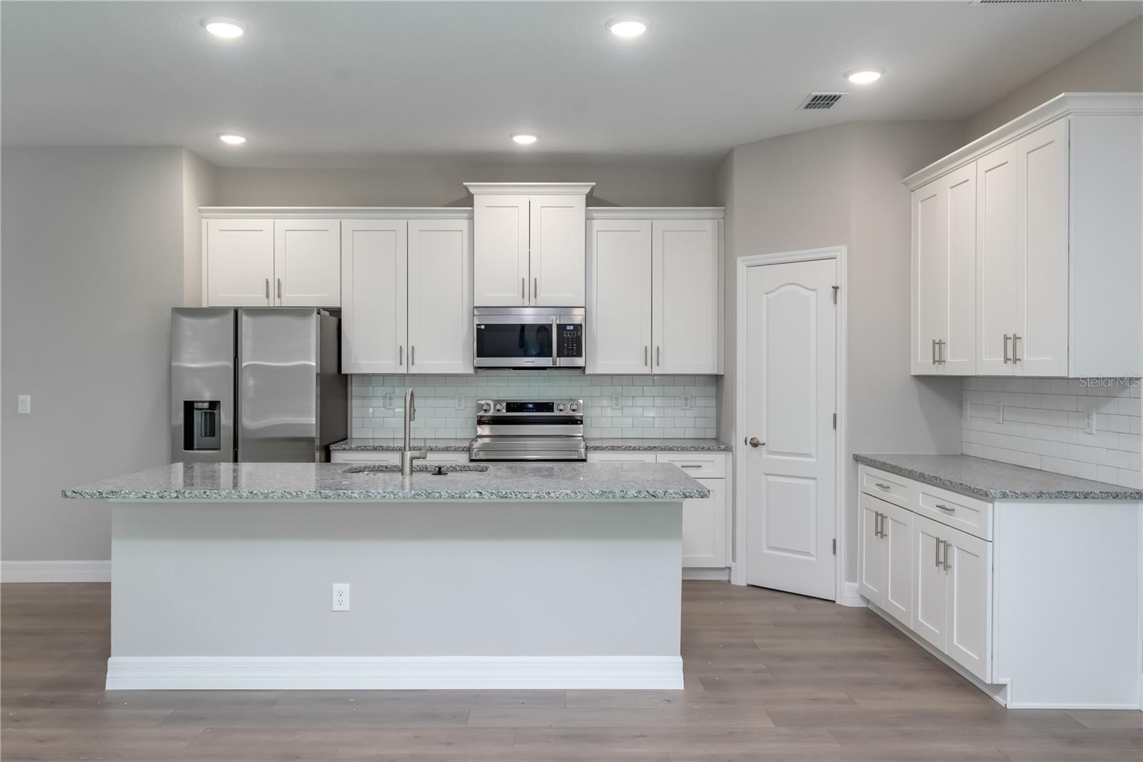 MARION OAKS 01 - Residential