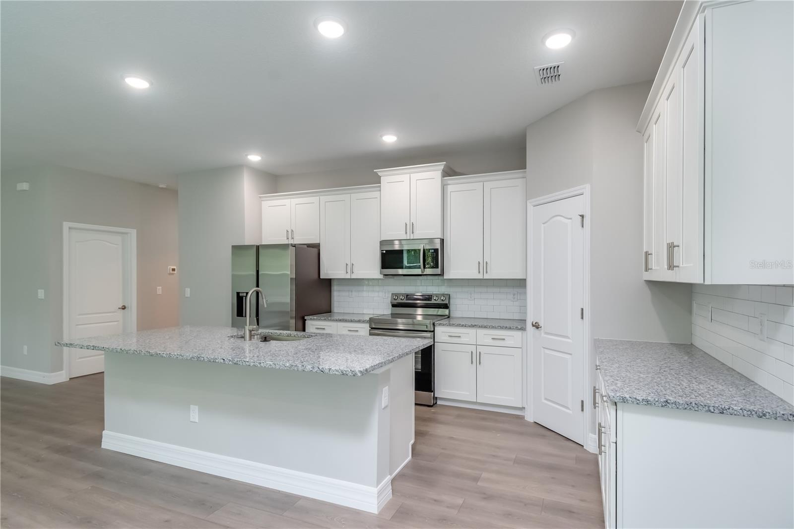 MARION OAKS 01 - Residential