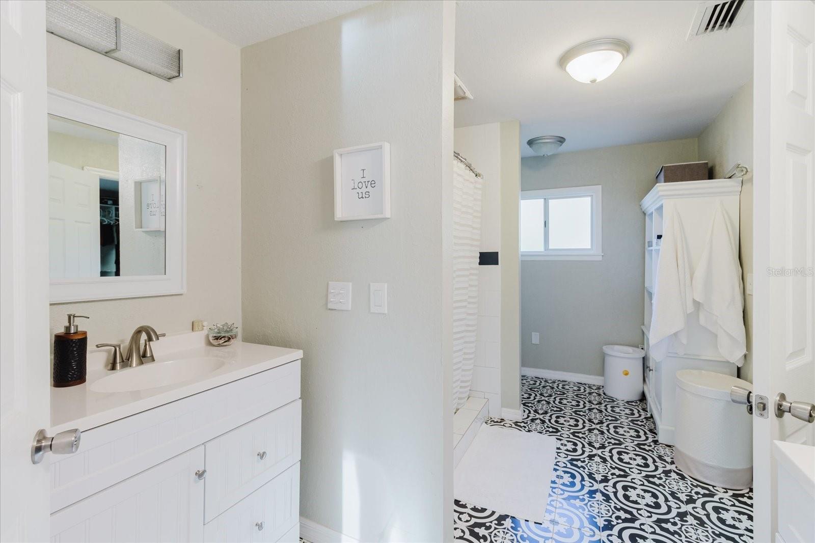 ALTURAS - Residential