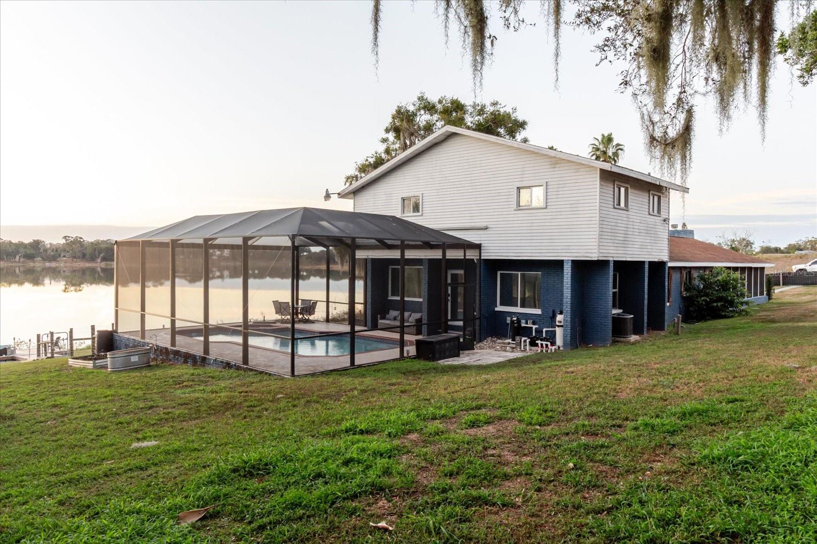 ALTURAS - Residential